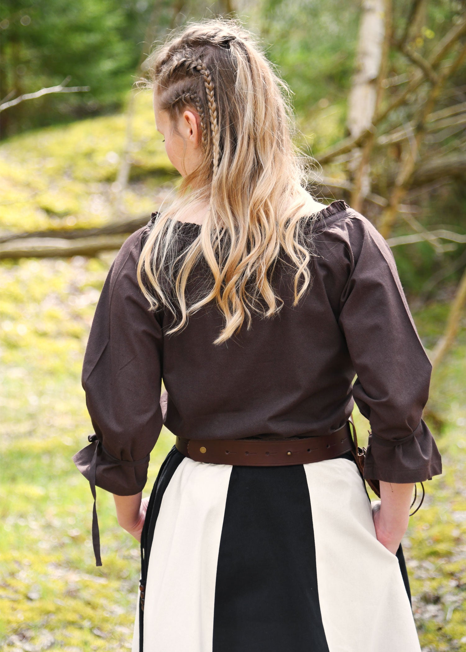 Imagen única de: Blusa Medieval Birga Con Mangas 3/4, Marrón