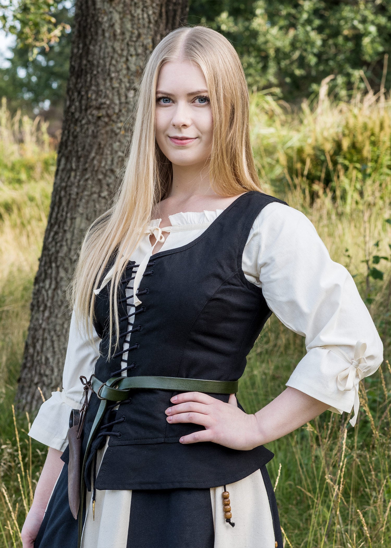Imagen única de: Corsé Medieval Tilda, Negro