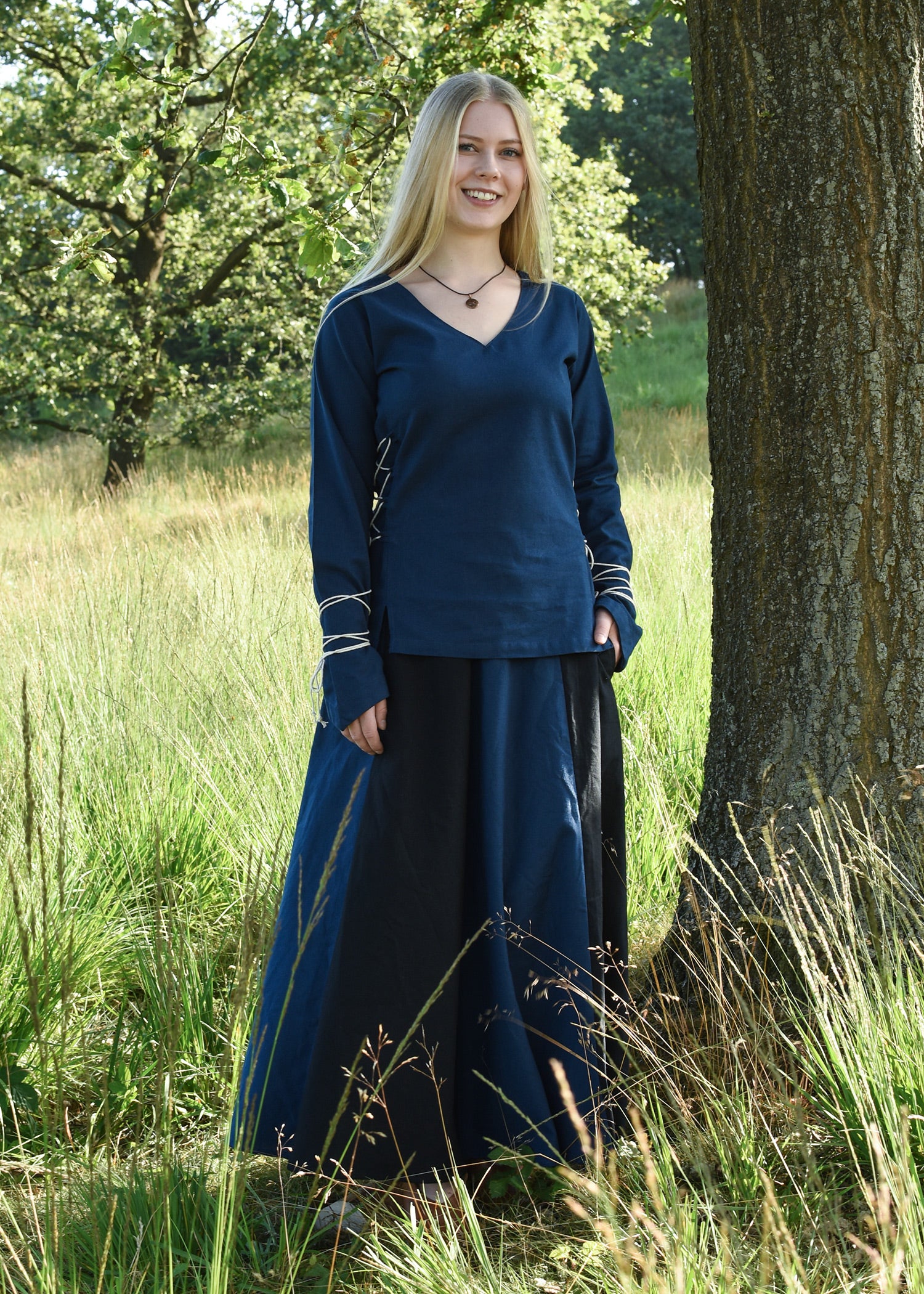 Imagen 2 - Blusa Medieval Aila Con Cordones, Azul