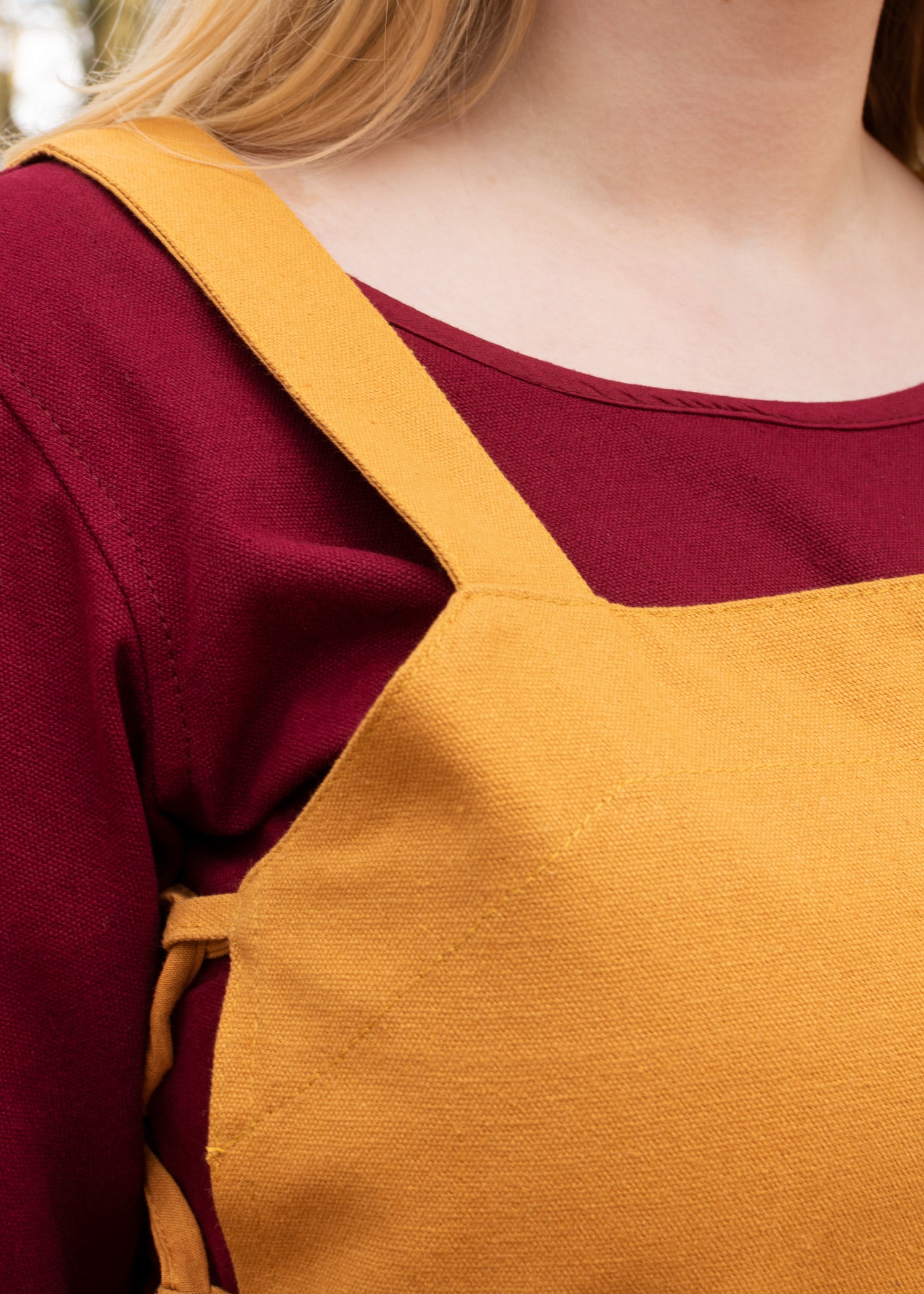 Imagen única de: Vestido Vikingo, Delantal Tinna, Amarillo Mostaza