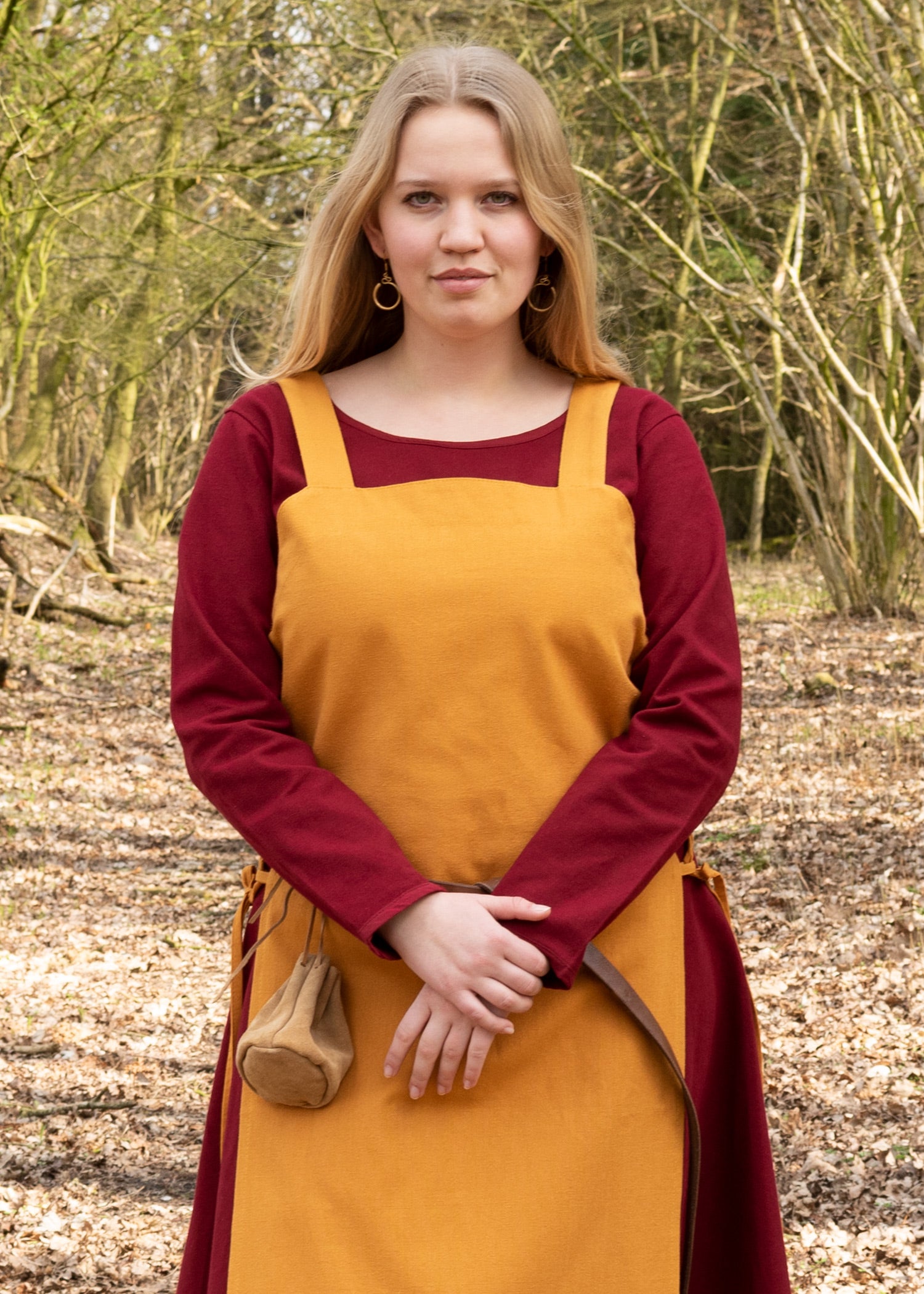 Imagen única de: Vestido Vikingo, Delantal Tinna, Amarillo Mostaza