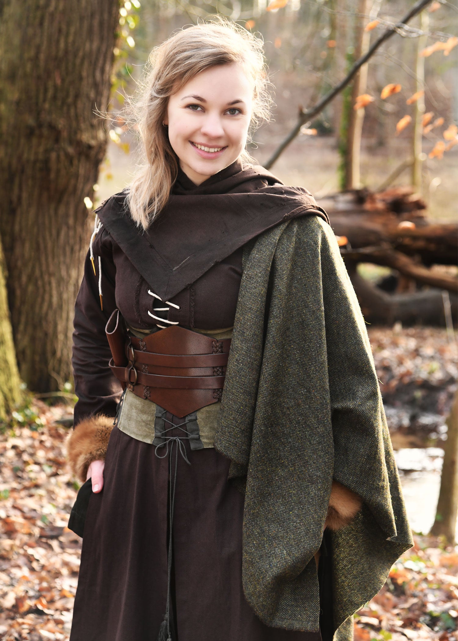 Imagen única de: Corsé Medieval Anik De Terciopelo, Verde