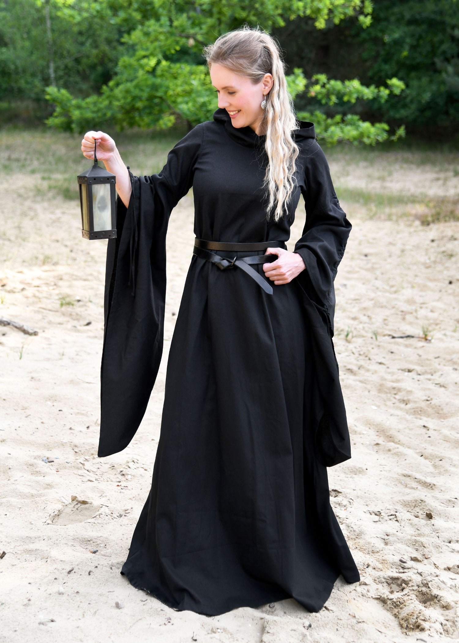 Imagen 3 - Vestido Medieval Isra Con Mangas Trompeta, Negro