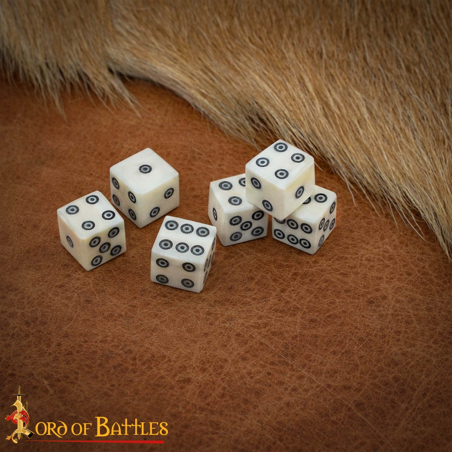 Imagen única de: Dados Romanos de Hueso con Teselas - Juego de 6 Dados en Espiral Hechos a Mano (hueso Pulido)