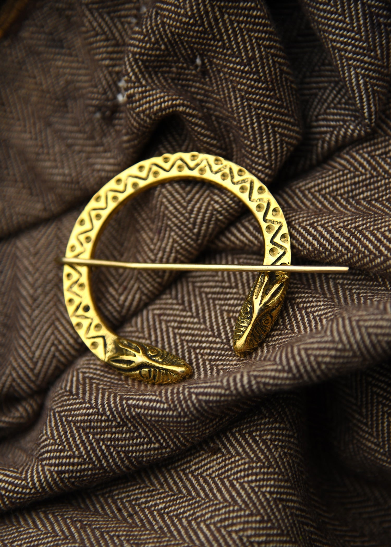 Imagen única de: Broche De Dragón, Cierre De Túnica De Latón