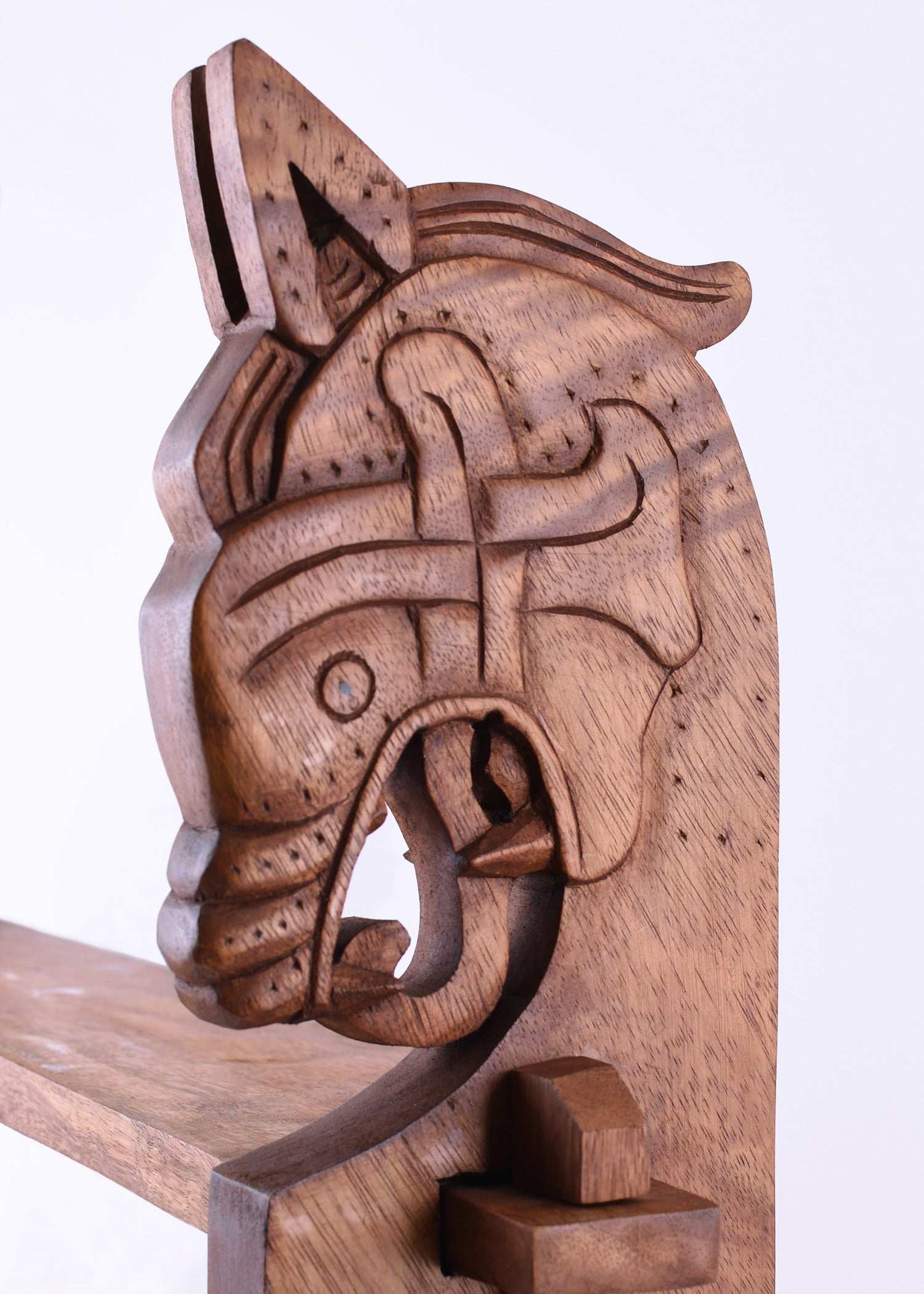 Imagen única de: Cabeza De Dragón De Estante De Madera Vikingo