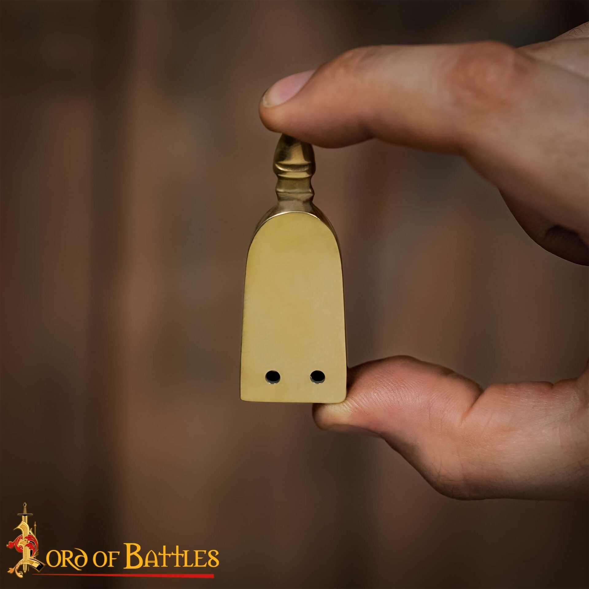 Imagen única de: Chape Medieval de Latón para Cinturón - Terminal de Cinturón con Remaches para Cinturones de Cuero