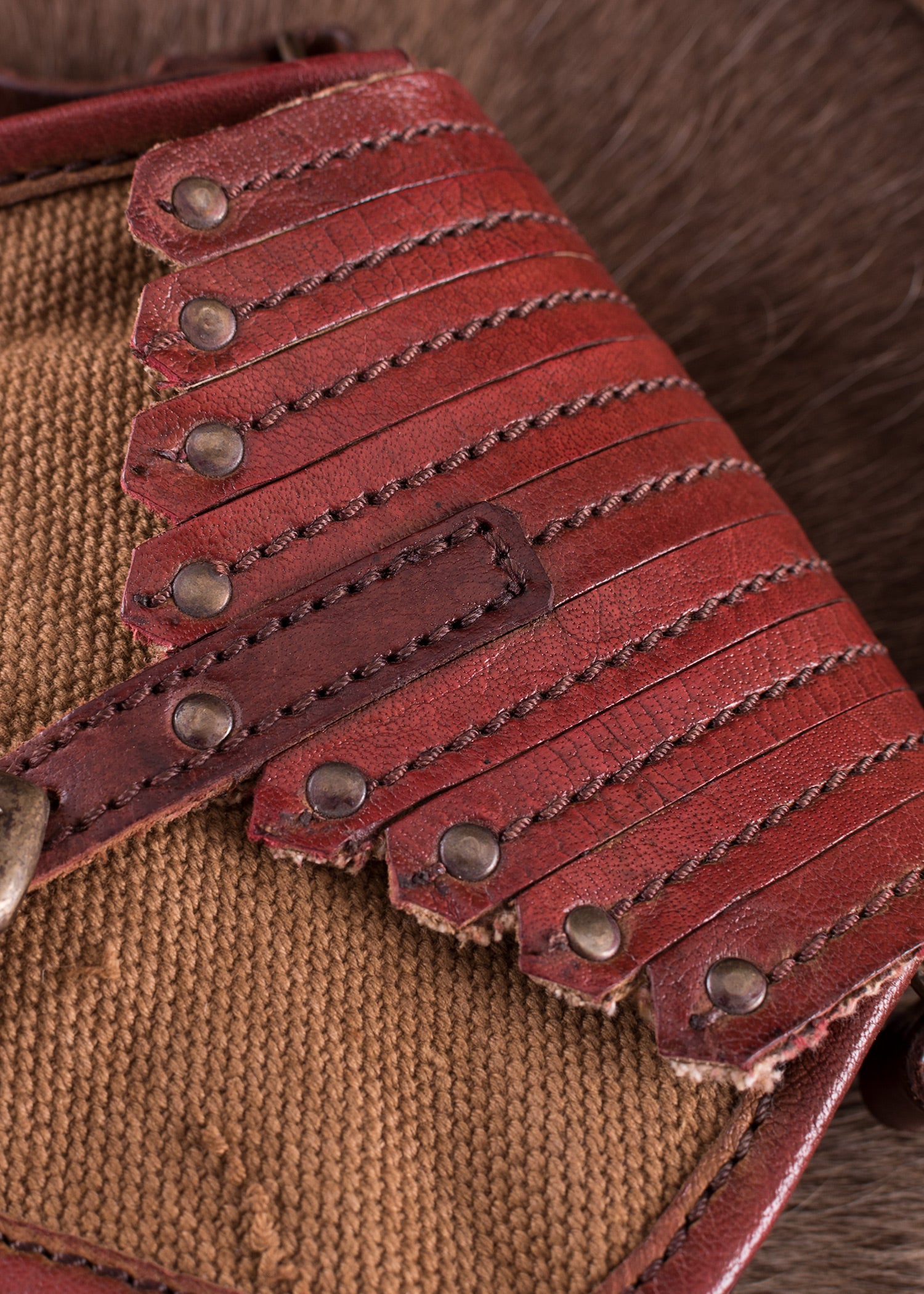 Imagen única de: Bolso Estilo Vikingo, Piel Y Lona.