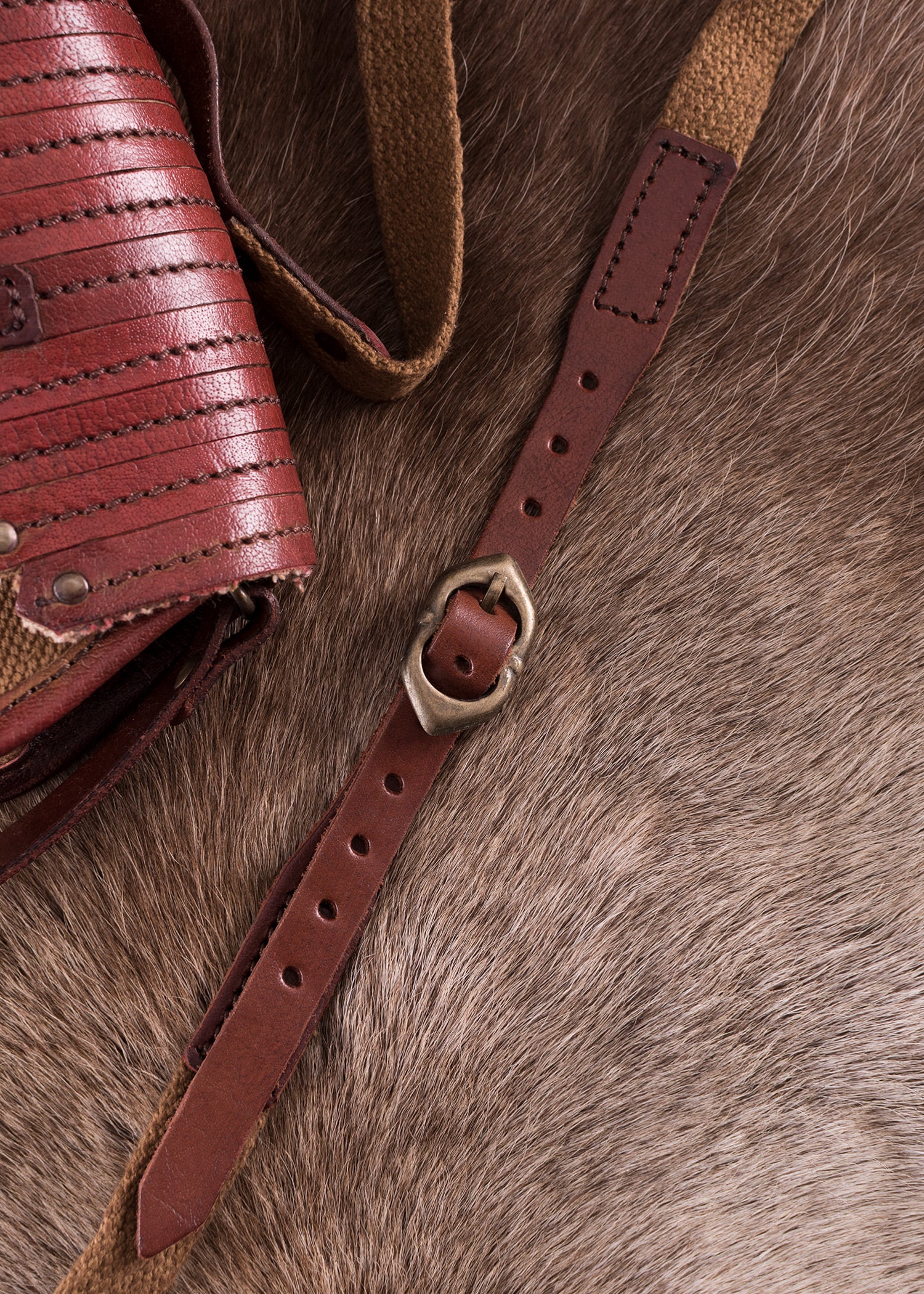 Imagen única de: Bolso Estilo Vikingo, Piel Y Lona.