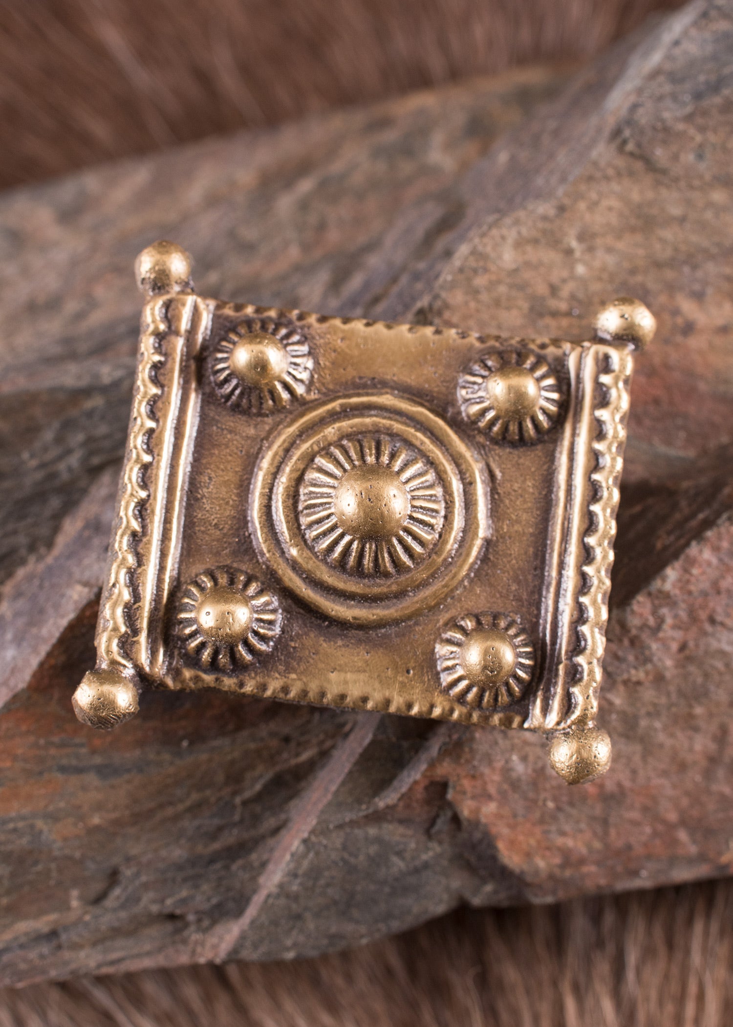 Imagen única de: Placa De Cinturón Romana, Diseño Mainz, Latón