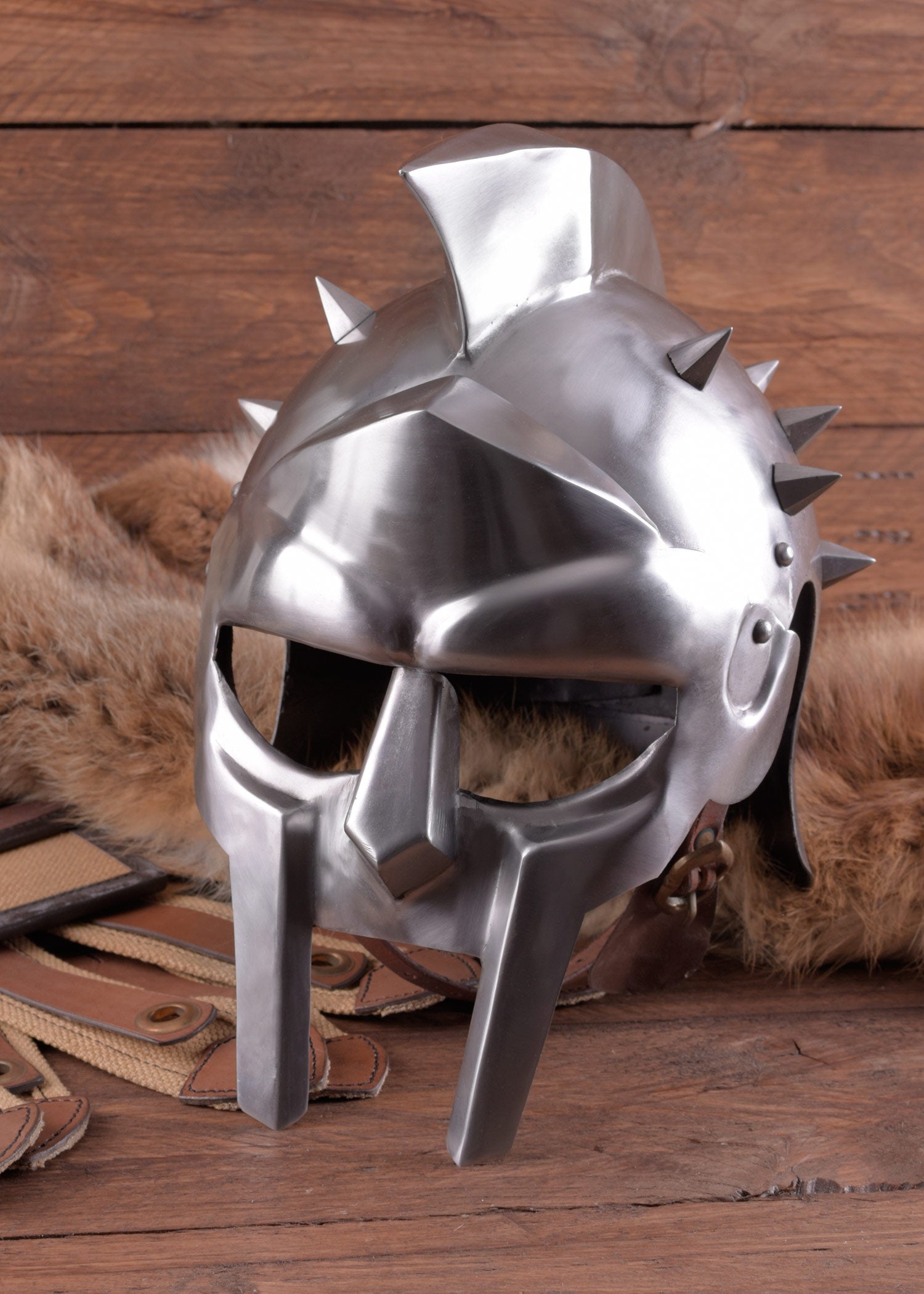 Imagen 3 - Casco De Gladiador Maximus Con Incrustaciones De Cuero Con Espinas.