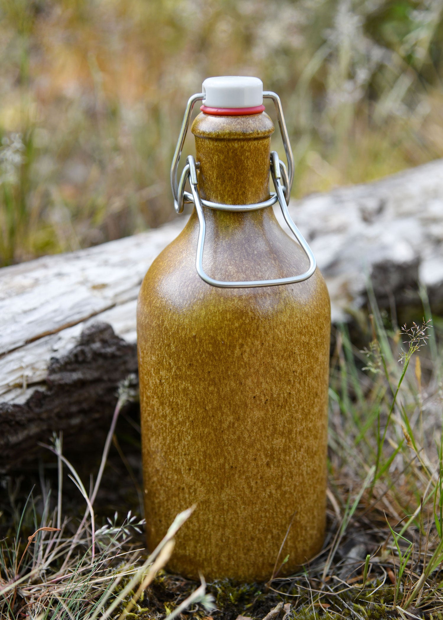 Imagen 2 - Botella De Barro Con Tapa Abatible, 0,5 Litros