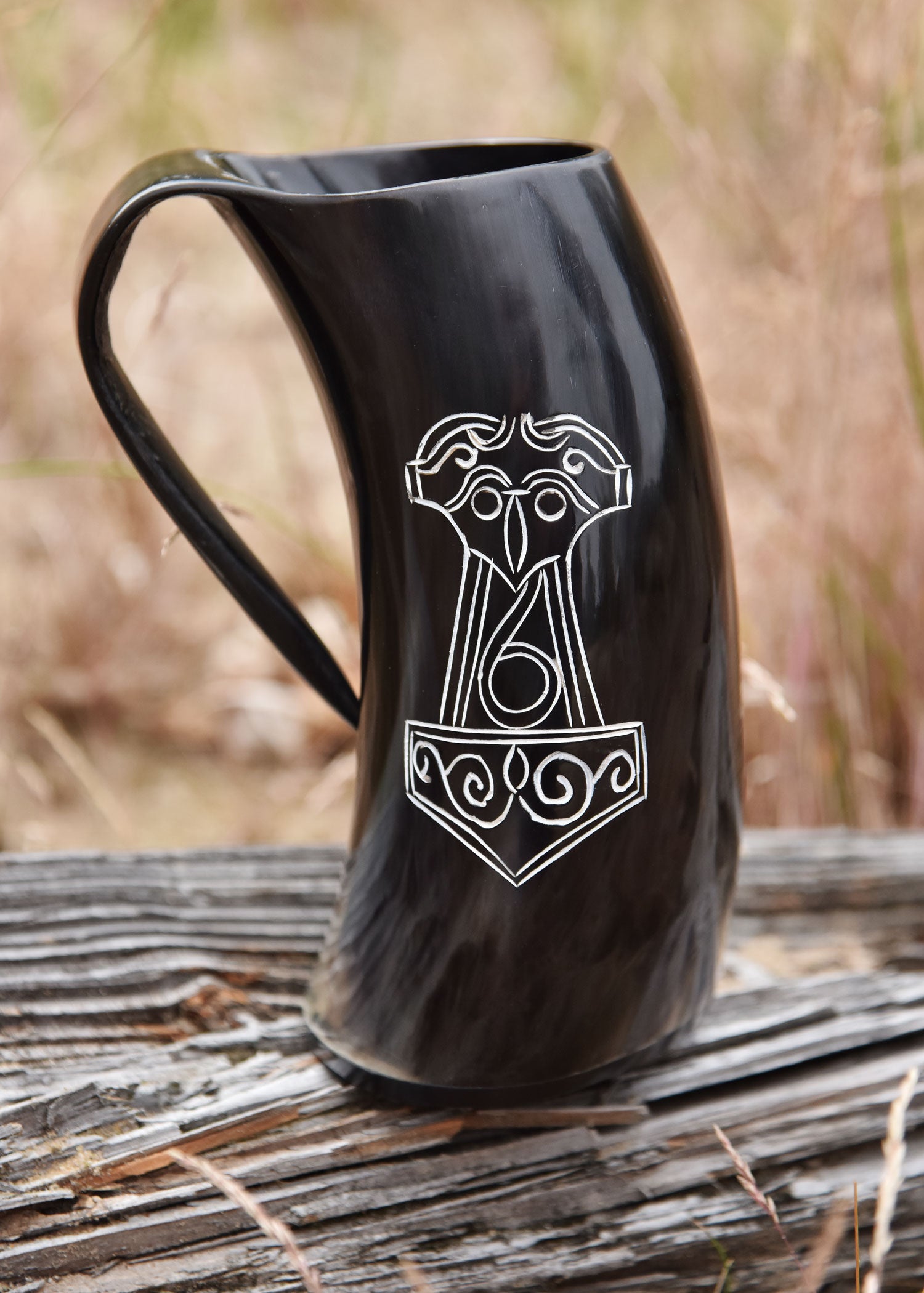 Imagen única de: Jarra De Cerveza Hecha De Cuerno - Mjölnir, El Martillo De Thor