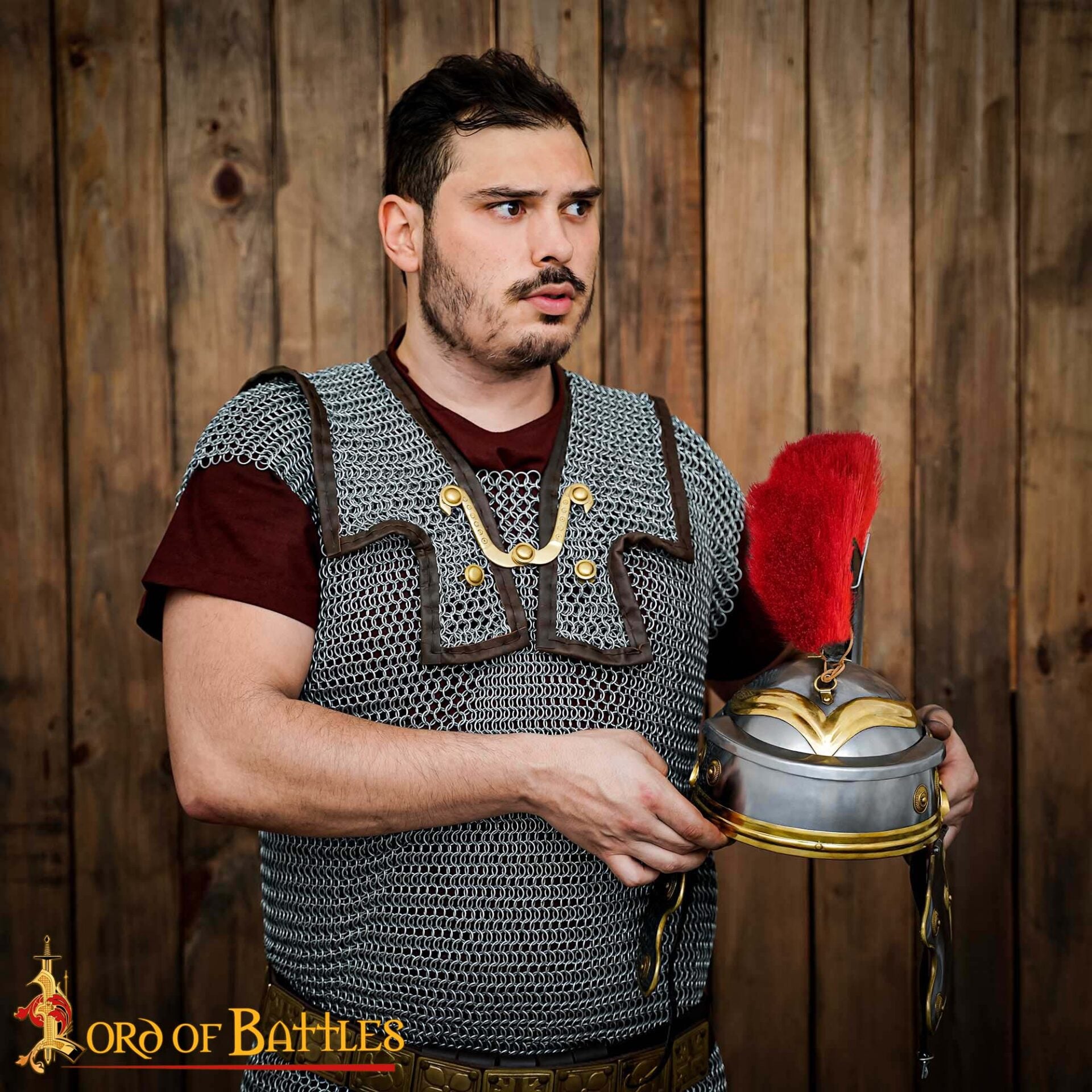 Imagen única de: Casco de Galo Imperial Romano del Siglo I con Cresta Roja, Hecho a Mano de Forma Tradicional - Acero y Latón Pulidos