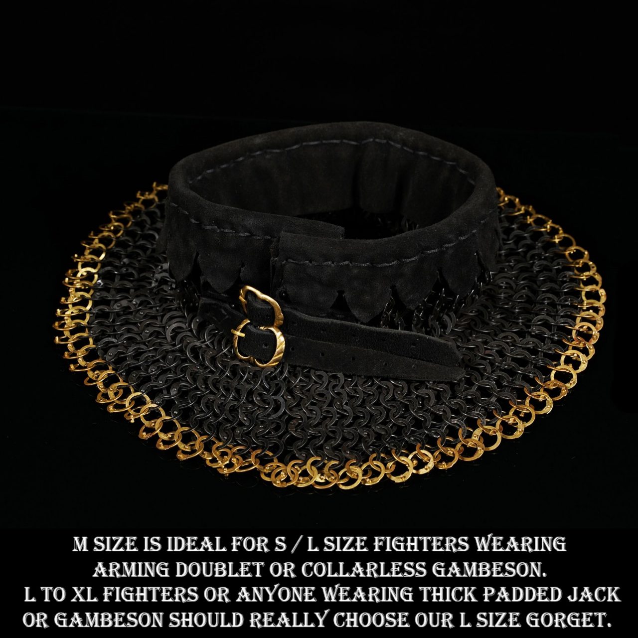 Imagen única de: Chainmail Standard "the Black Knight Gorget" - 9mm Flat Ring Round Rivets With Sturdy Red Padded Lining And Solid Brass Closing System - Mild Steel - Ideal For Stage Combat & Reenactments - Padded Lining