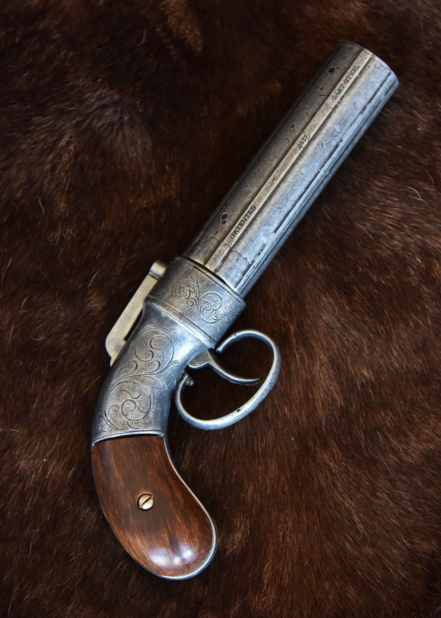 Imagen única de: Revólver Pepperbox Allen & Thurber De Seis Cañones De 1837, Réplica