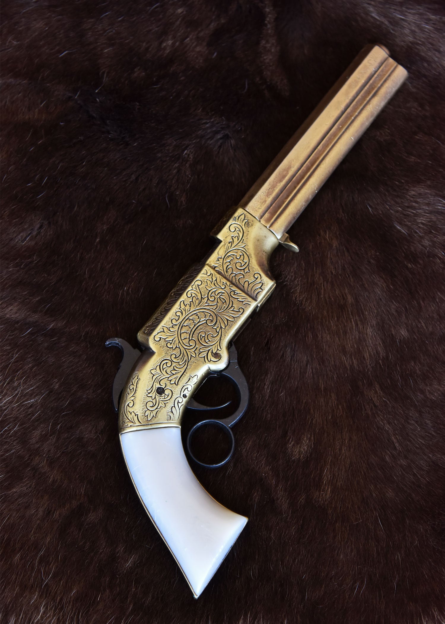 Imagen única de: Pistola Volcánica De 1854, Latón Y Imitación Nácar, Réplica.