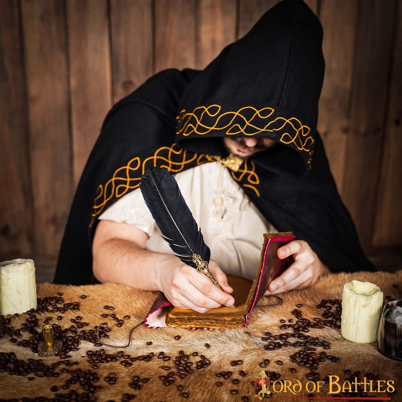 Imagen única de: Diario Medieval Hecho a Mano Diario de Piel Auténtica Hecho a Mano