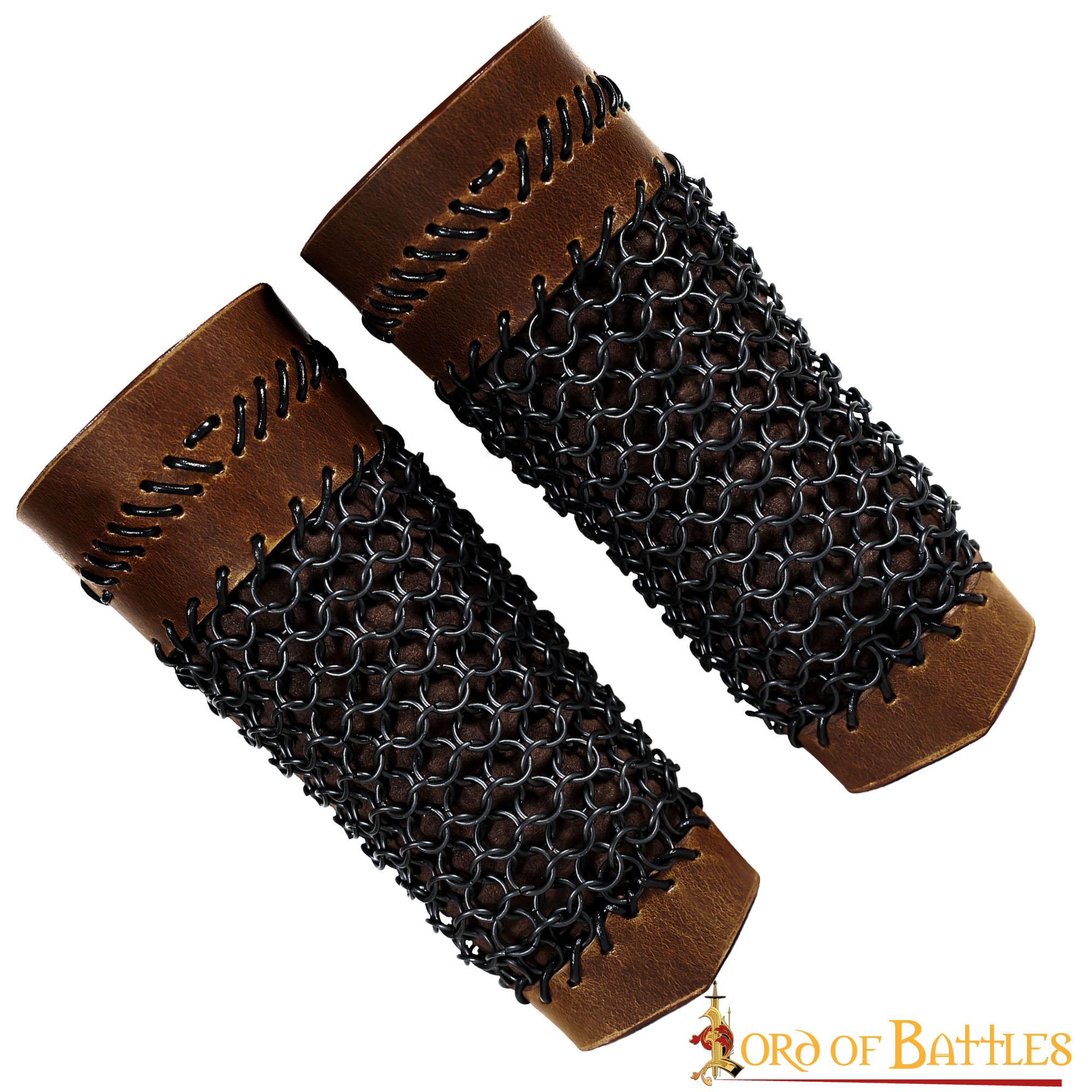 Imagen única de: Brazales de Cuero Marrón y Cota de Malla - Guardabrazos Artesanales - Par de Brazaletes Protectores Medievales