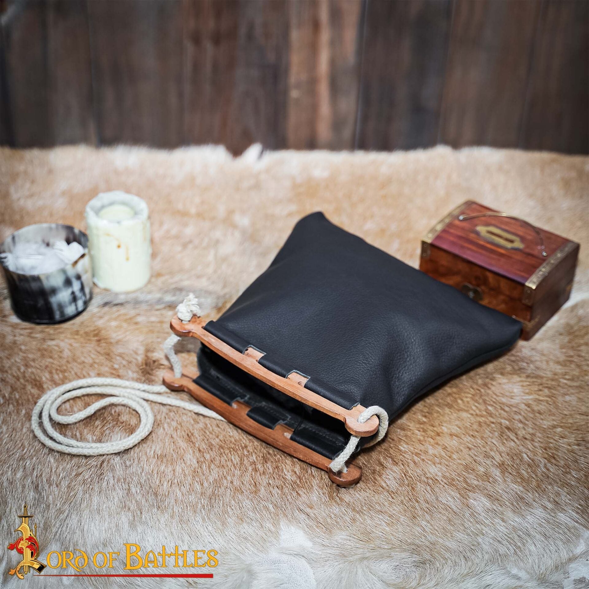 Imagen única de: Bolso de Piel Hedeby de Inspiración Histórica Vikinga