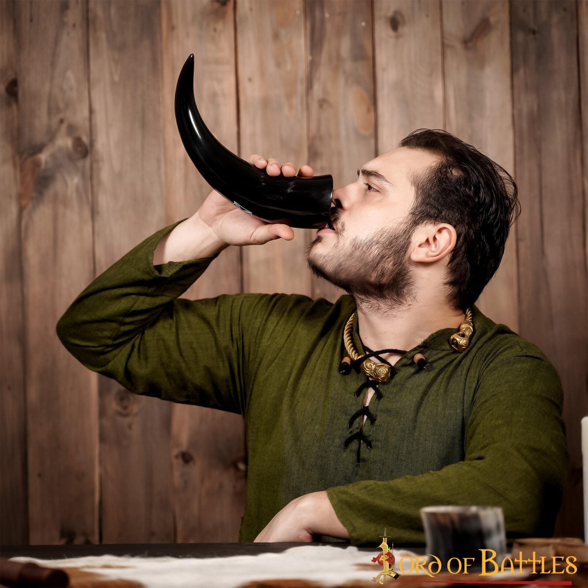 Imagen única de: Viking Drinking Horn 400 - 500 Ml Cuerno de Buey Auténtico Hecho a Mano