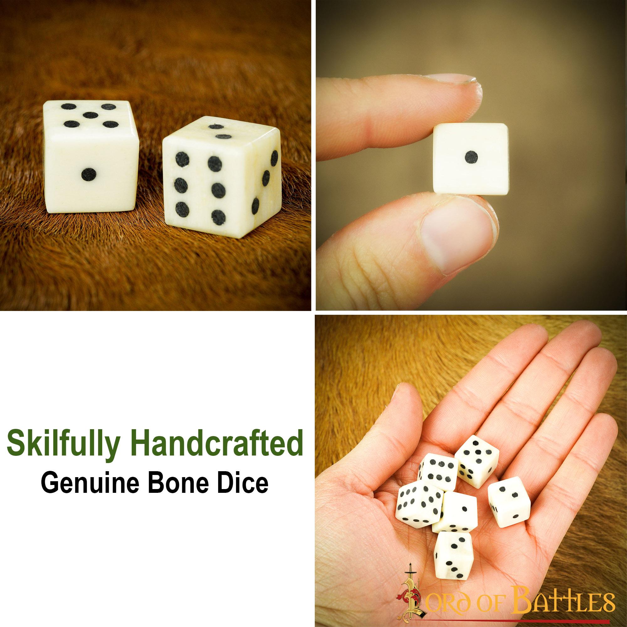 Imagen única de: Dados Medievales de Hueso - Juego Artesanal de 6 (hueso de Buey, 1,2 Cm)