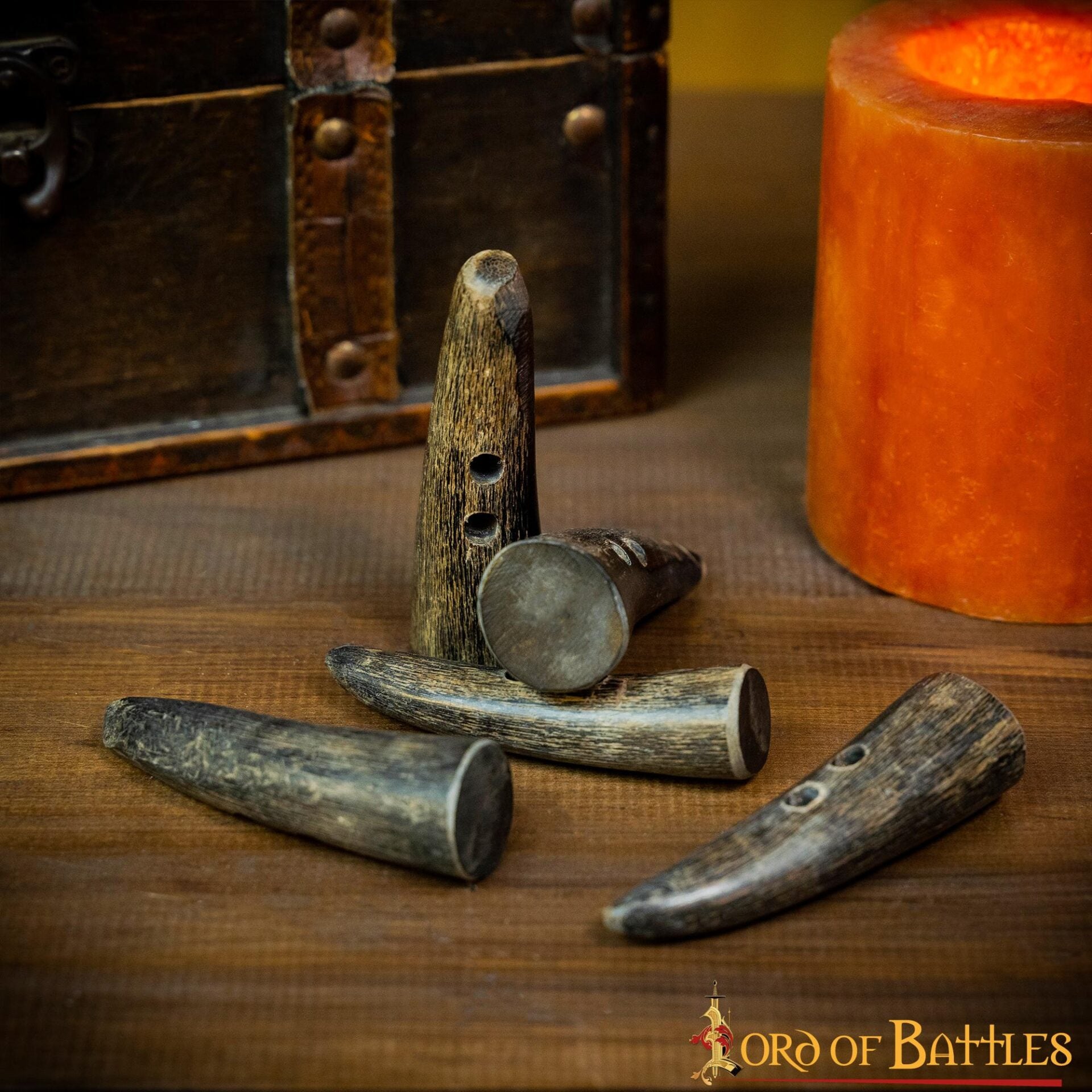 Imagen única de: Toggles Medievales Vikingos de Cuerno de Buey - Juego de 5 Cierres Artesanales de Cuerno Natural