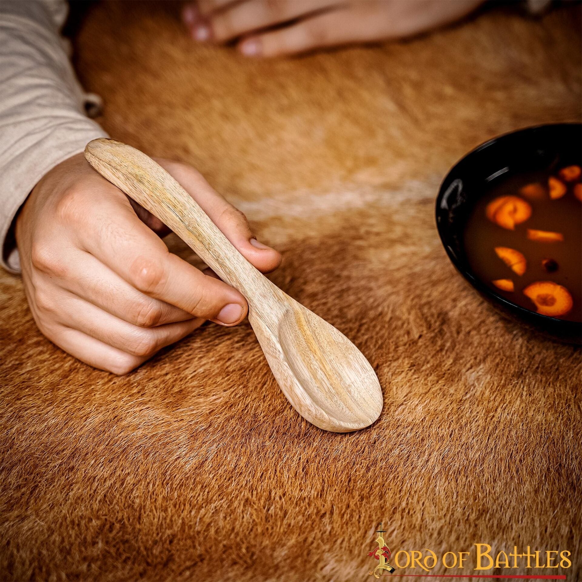 Imagen única de: Cuchara Medieval Funcional de Madera Hecha a Mano con Madera Auténtica