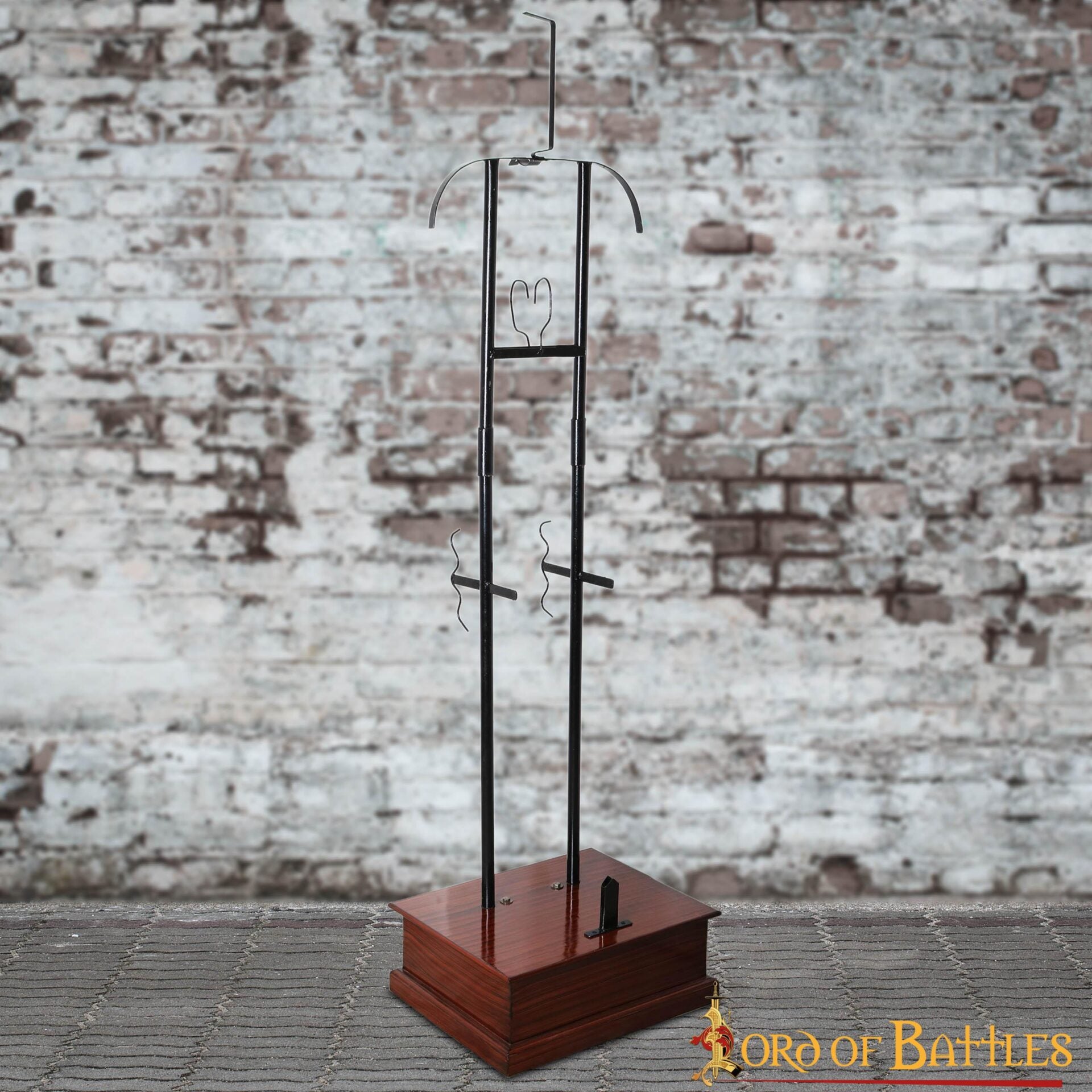 Imagen única de: Expositor Medieval de Armadura Completa - Estructura de Acero de Calibre 18 con Base de Madera Dura