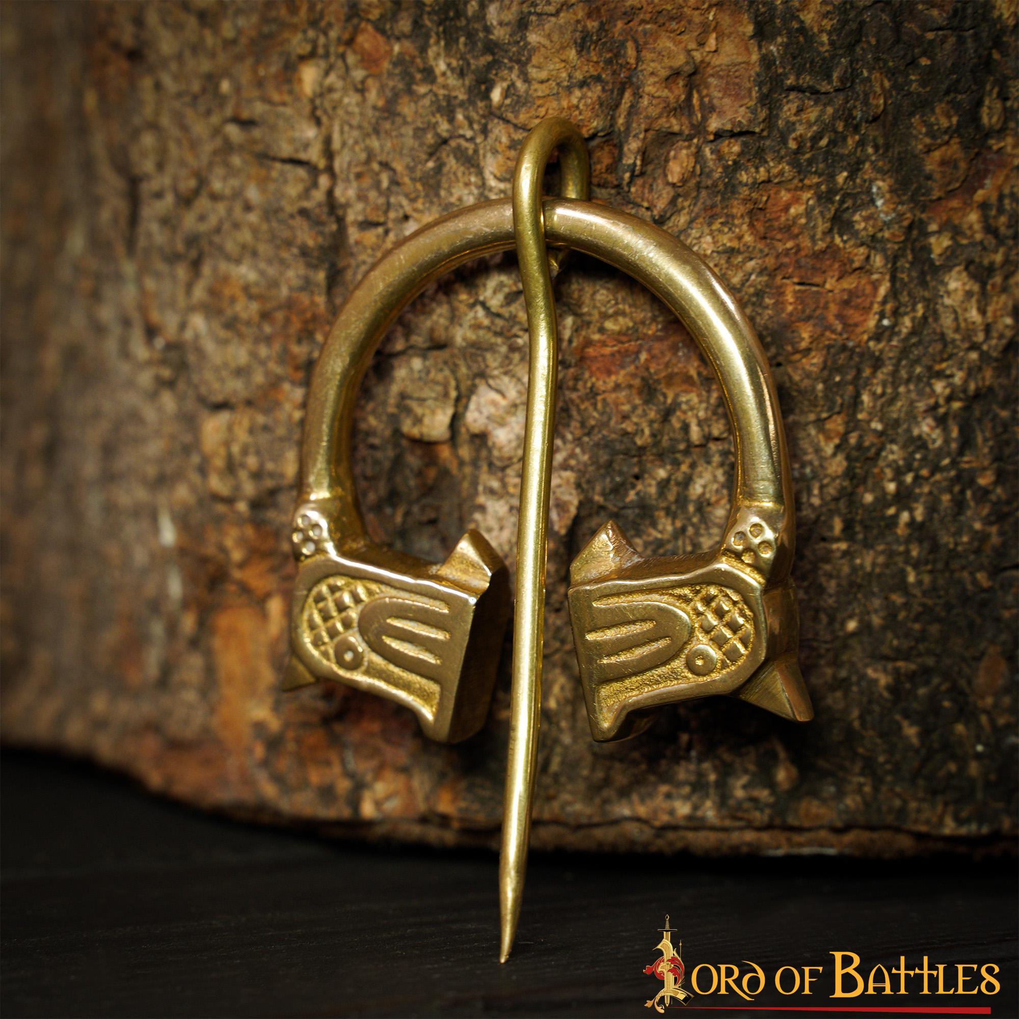 Imagen única de: Broche de Capa con Cabeza de Cuervo Nórdico - Latón