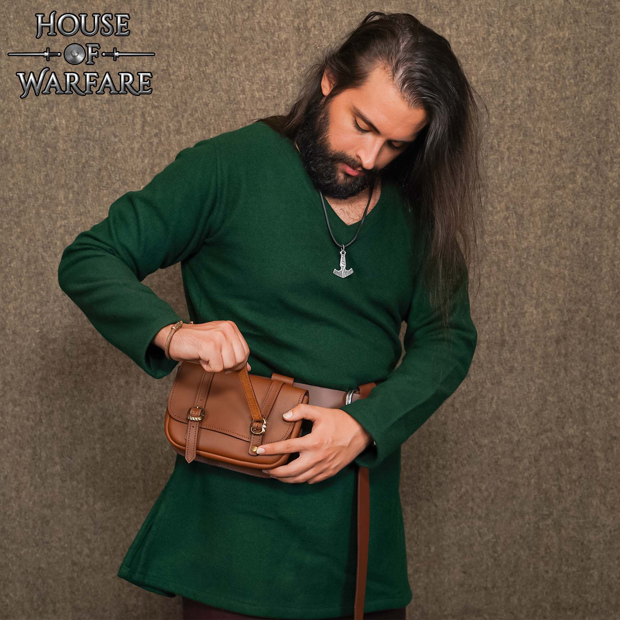 Imagen única de: Riñonera Grande de Cuero Marrón Mercante - Bolsa Medieval con Hebillas Dobles de Latón