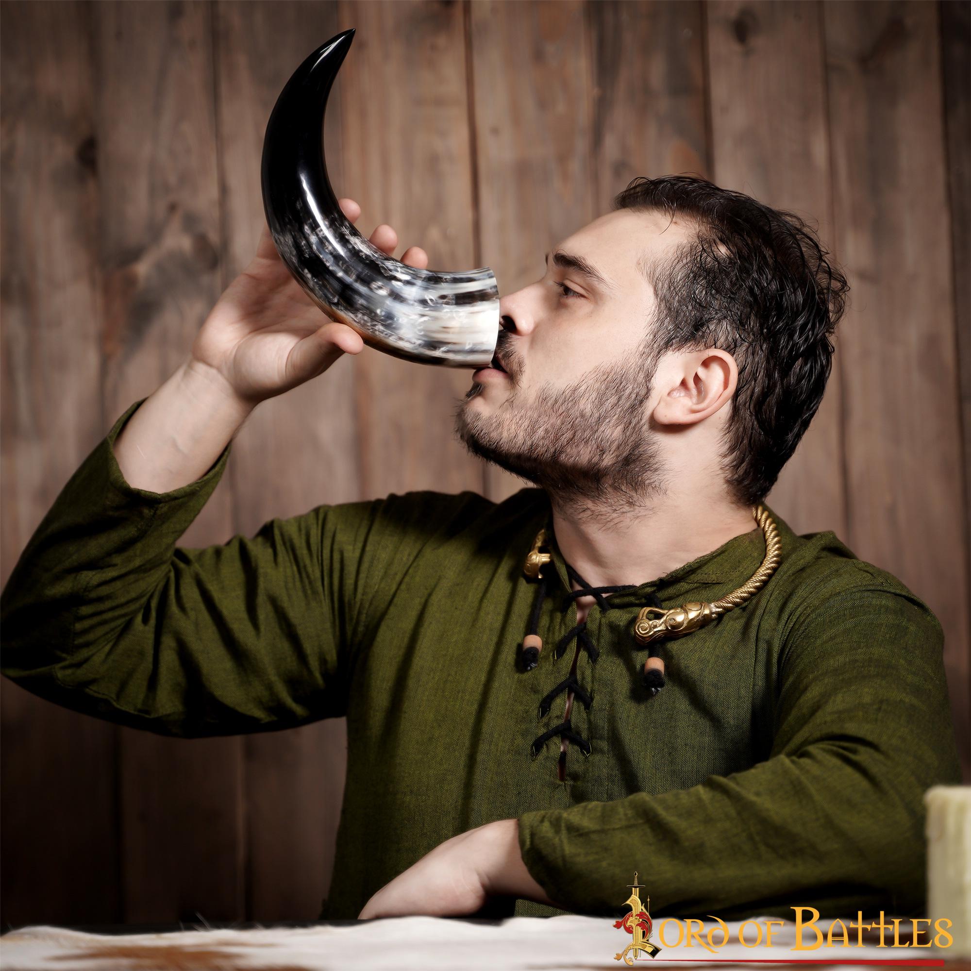 Imagen única de: Cuerno Medieval para Beber 400 - 500 Ml Cuerno de Buey Auténtico Hecho a Mano