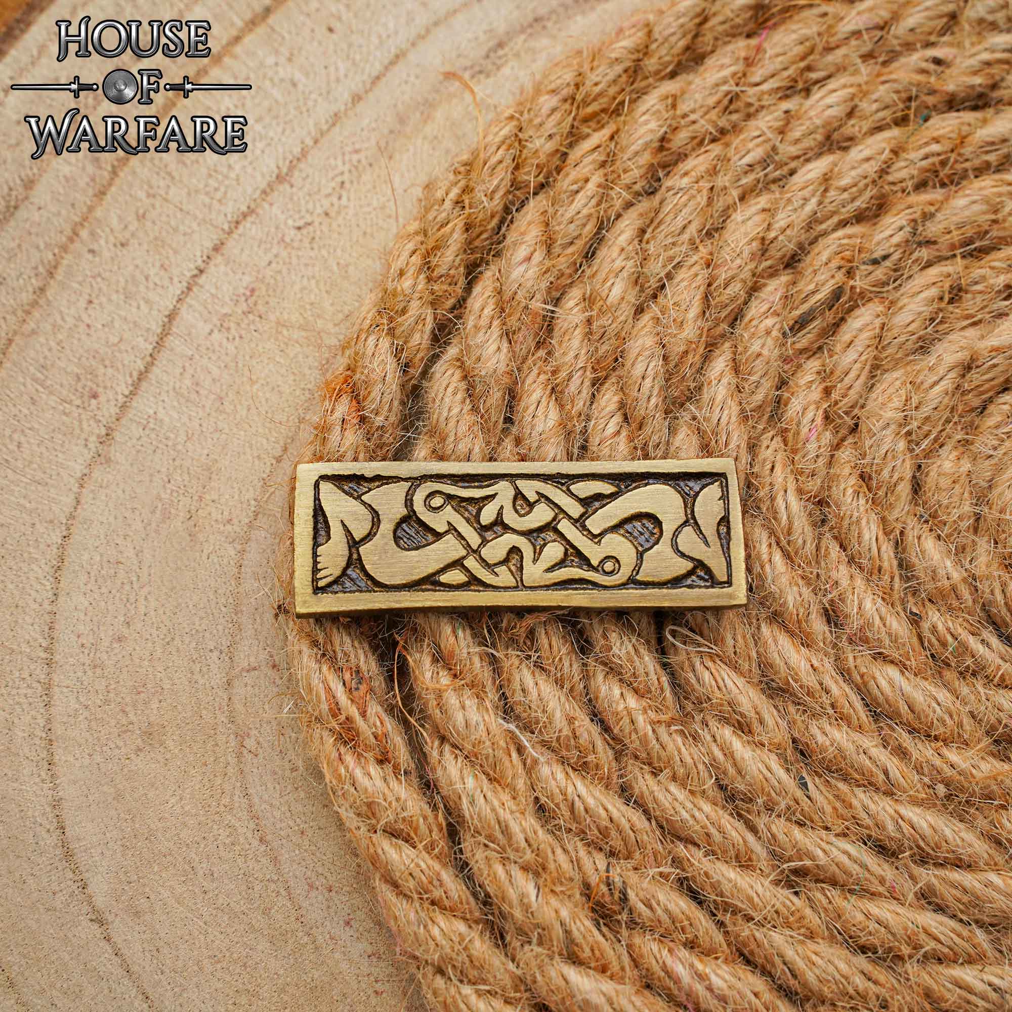 Imagen única de: Placa de Montaje de Latón Vikingo - Acabado Antiguo Decoración Nórdica para Cinturón