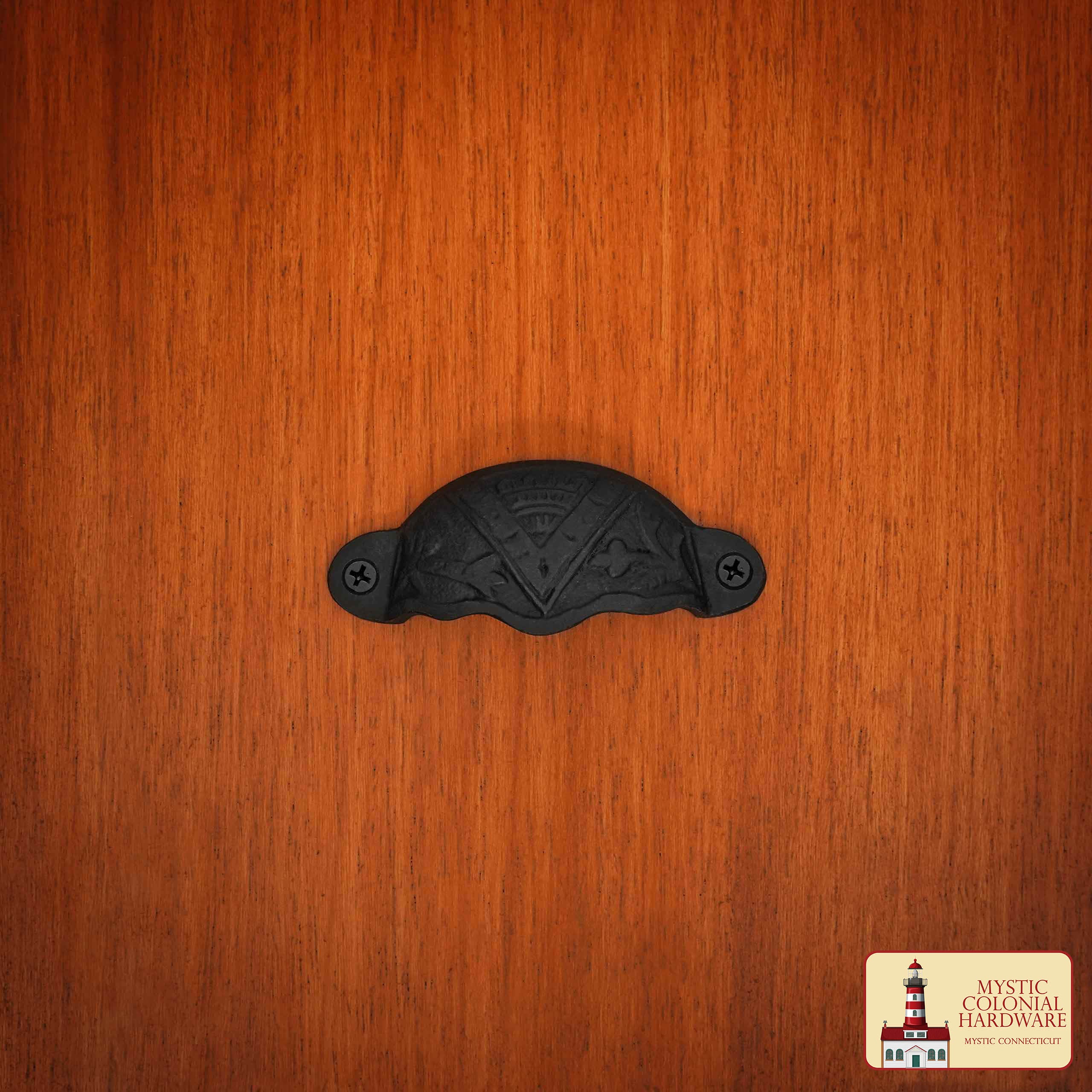 Imagen única de: Tirador de Hierro Fundido Rústico para Cajones, Ideal para Ambientes Victorianos, Coloniales, Retro, Steampunk, Góticos, Barrocos y Medievales, (8.4x3.5) Cm