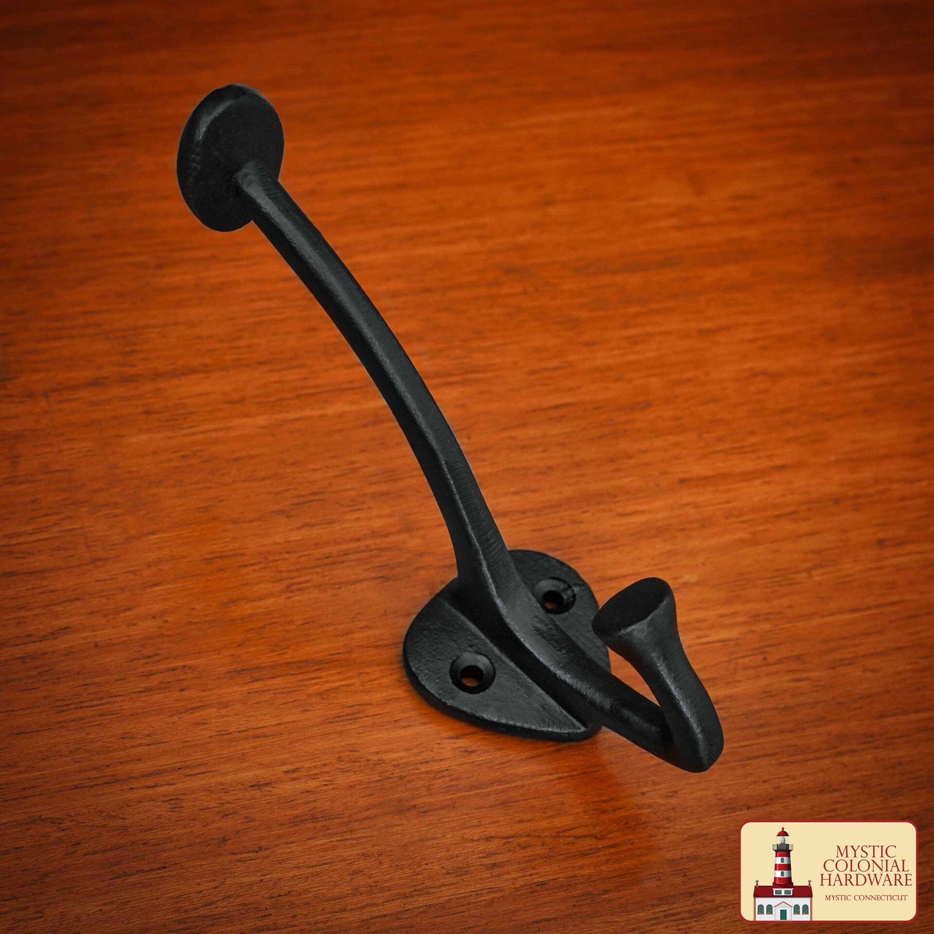 Imagen única de: Ganchos de Pared Rústicos de Hierro Fundido: Ideales para Ambientes Victorianos, Coloniales, Retro, Steampunk, Góticos y Barrocos (13.4x3.8) Cm