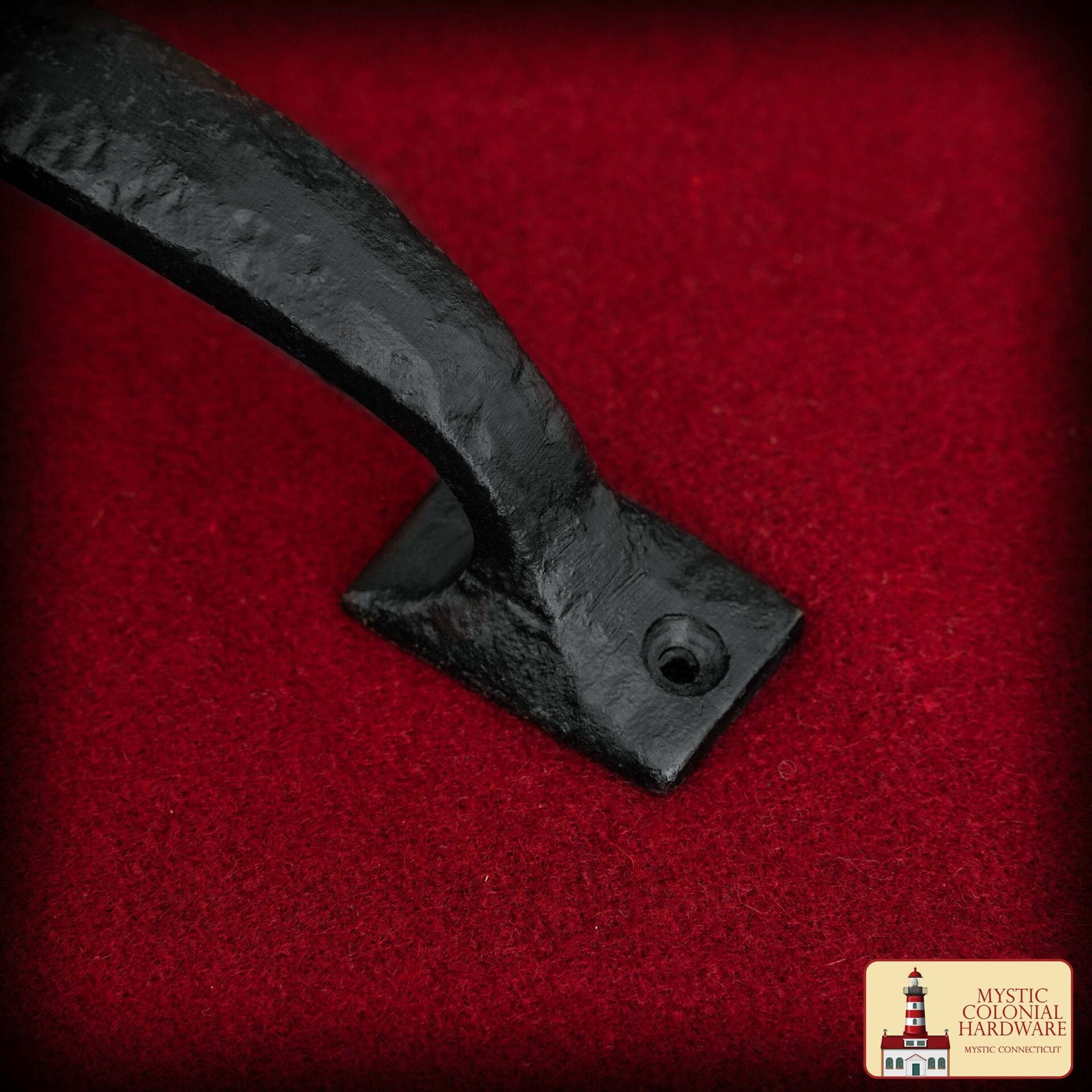 Imagen única de: Tirador de Puerta de Castillo de Estilo Medieval: Hierro Macizo Forjado a Mano