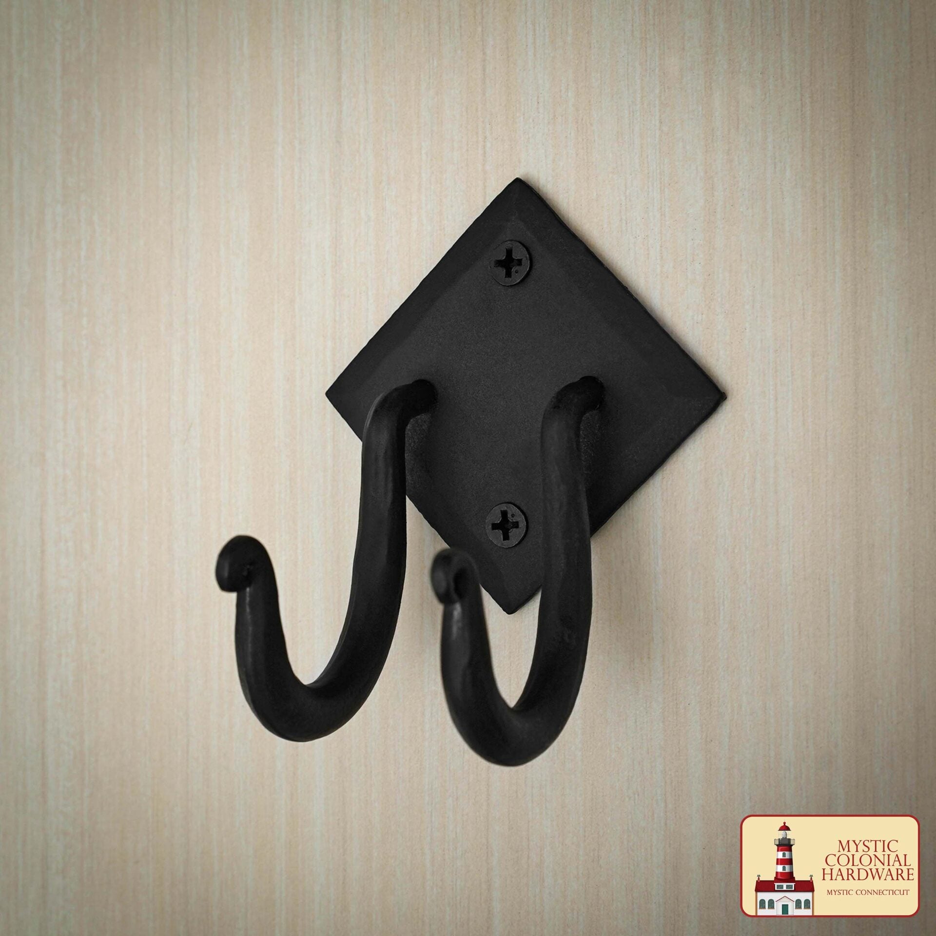 Imagen única de: Ganchos de Pared Rústicos de Hierro Fundido, Ganchos Utilitarios Retro Resistentes para Colgar Abrigos, Bolsos, Toallas, Batas, Sombreros y Más, Acabado: Ennegrecido con Aceite