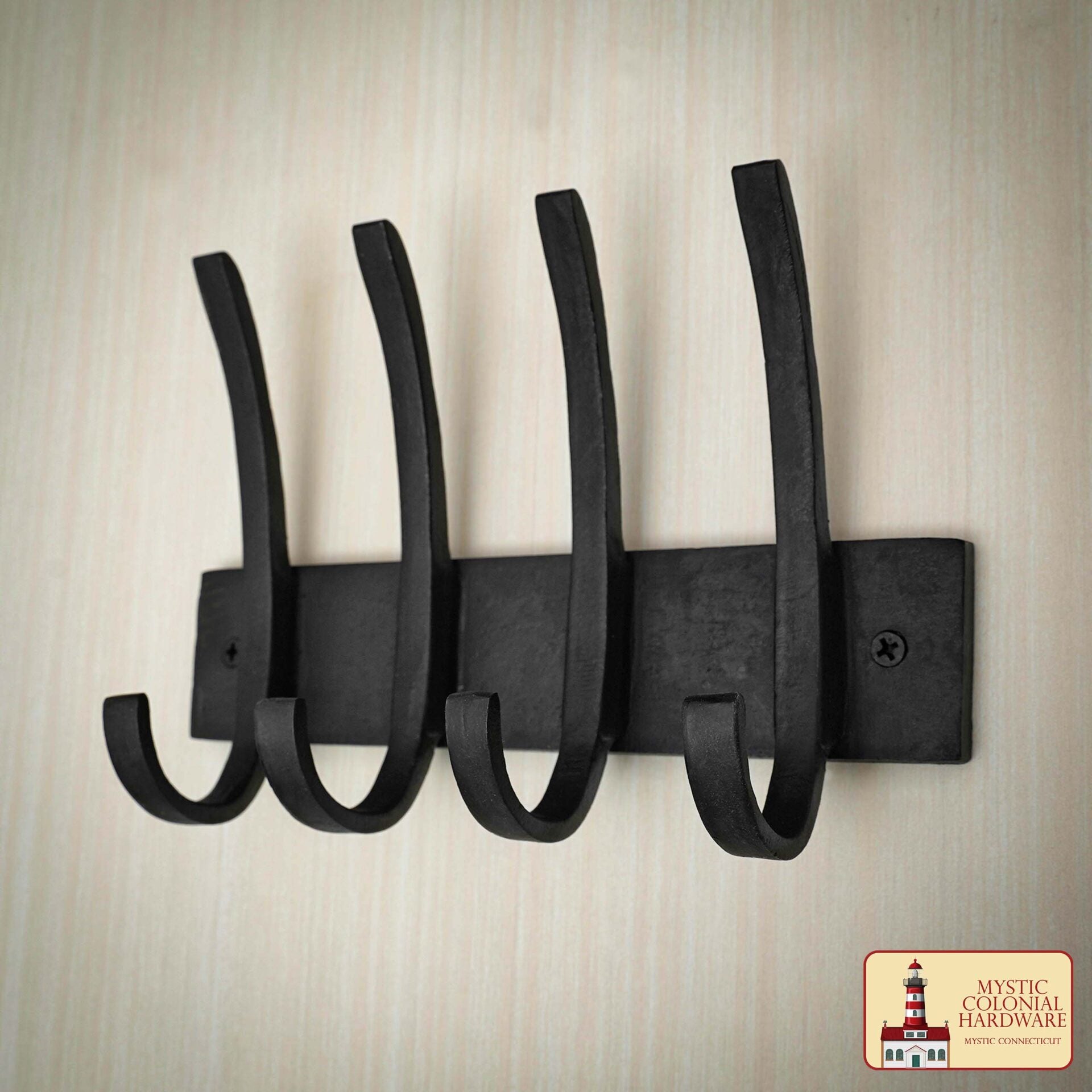 Imagen única de: Ganchos de Pared de Hierro Forjado Rústico, Ganchos de Utilidad Retro de Alta Resistencia para Colgar Abrigos, Bolsos, Toallas, Batas, Sombreros y Más: Negro