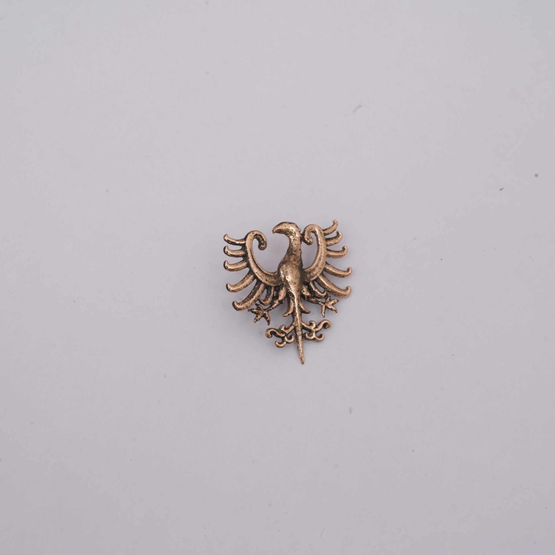 Imagen única de: Alfiler de Bronce Antiguo con Insignia de Águila Heráldica - Insignia de Bronce Macizo con Montura de Estilo Medieval