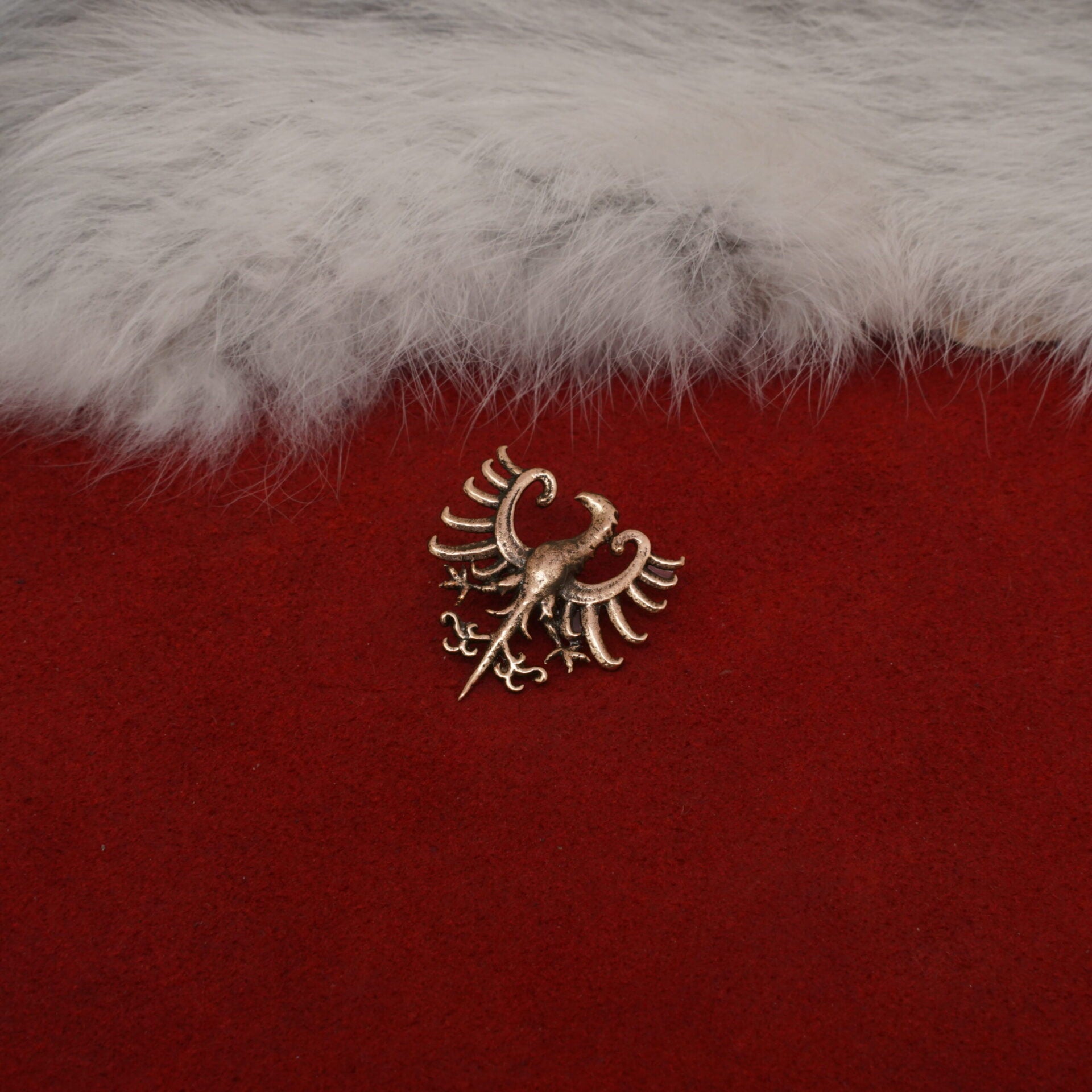 Imagen única de: Alfiler de Bronce Antiguo con Insignia de Águila Heráldica - Insignia de Bronce Macizo con Montura de Estilo Medieval