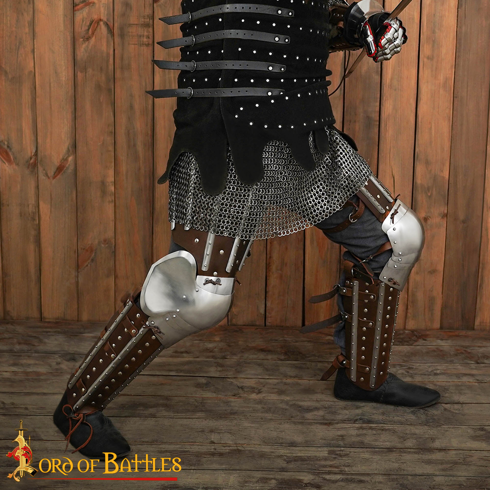 Imagen única de: Armadura Medieval de Piernas Entablilladas - Acero Pulido Calibre 16 con Correas de Cuero - Ajuste Regulable