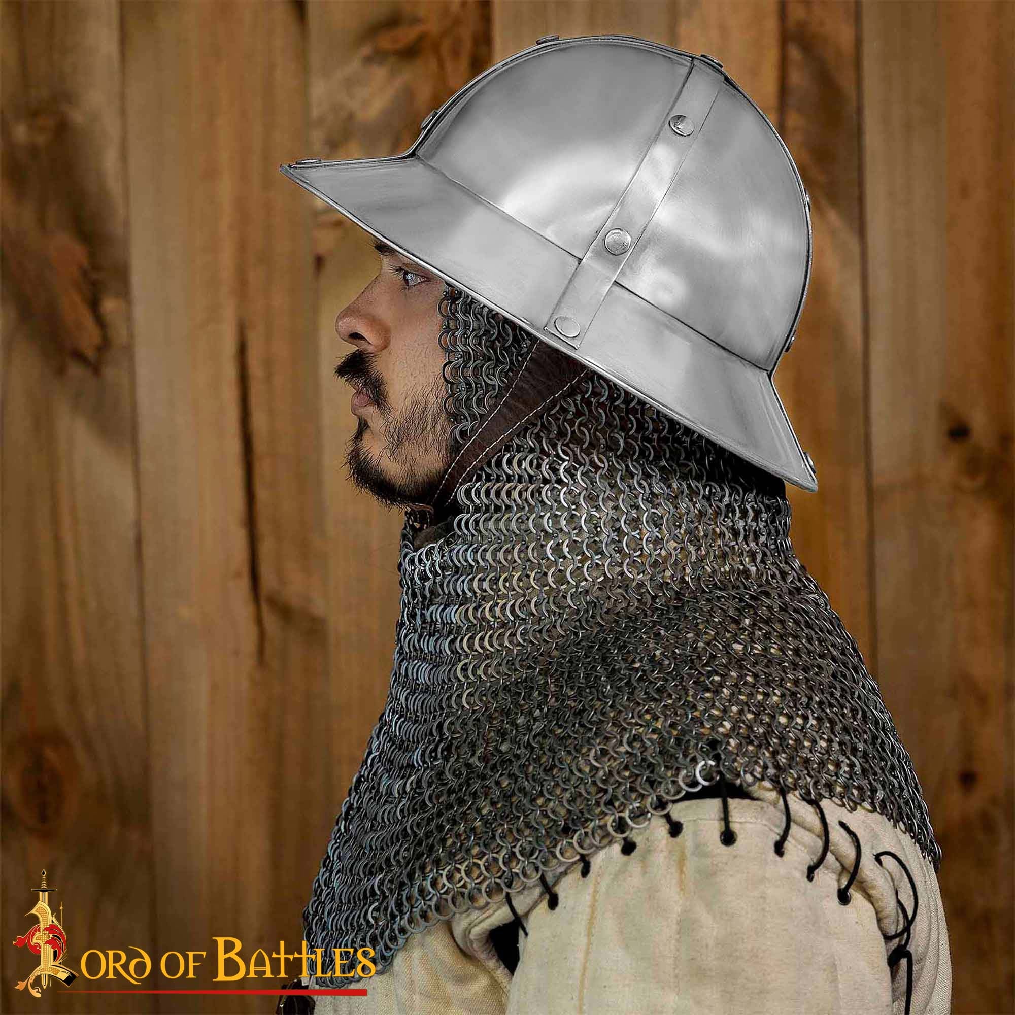 Imagen única de: Casco de Infantería del Siglo Xiii-xiv con Forro de Cuero Calibre 16