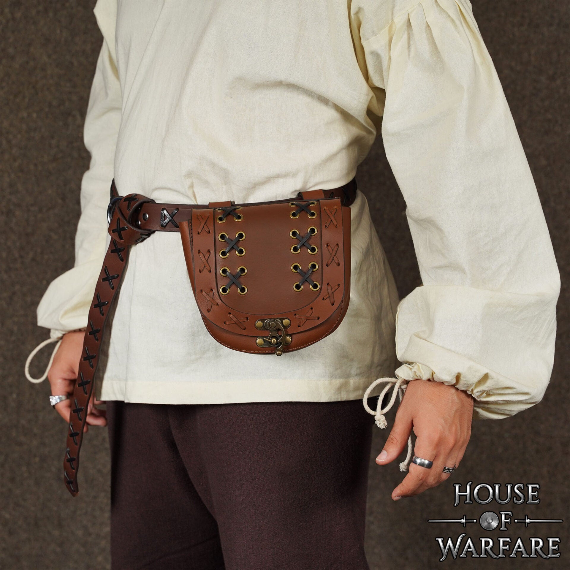 Imagen única de: Bolsa Medieval de Cuero para Cinturón con Cierre - Bolso Marrón con Cordones Cruzados para Larp, Disfraces Vikingos y Renacentistas
