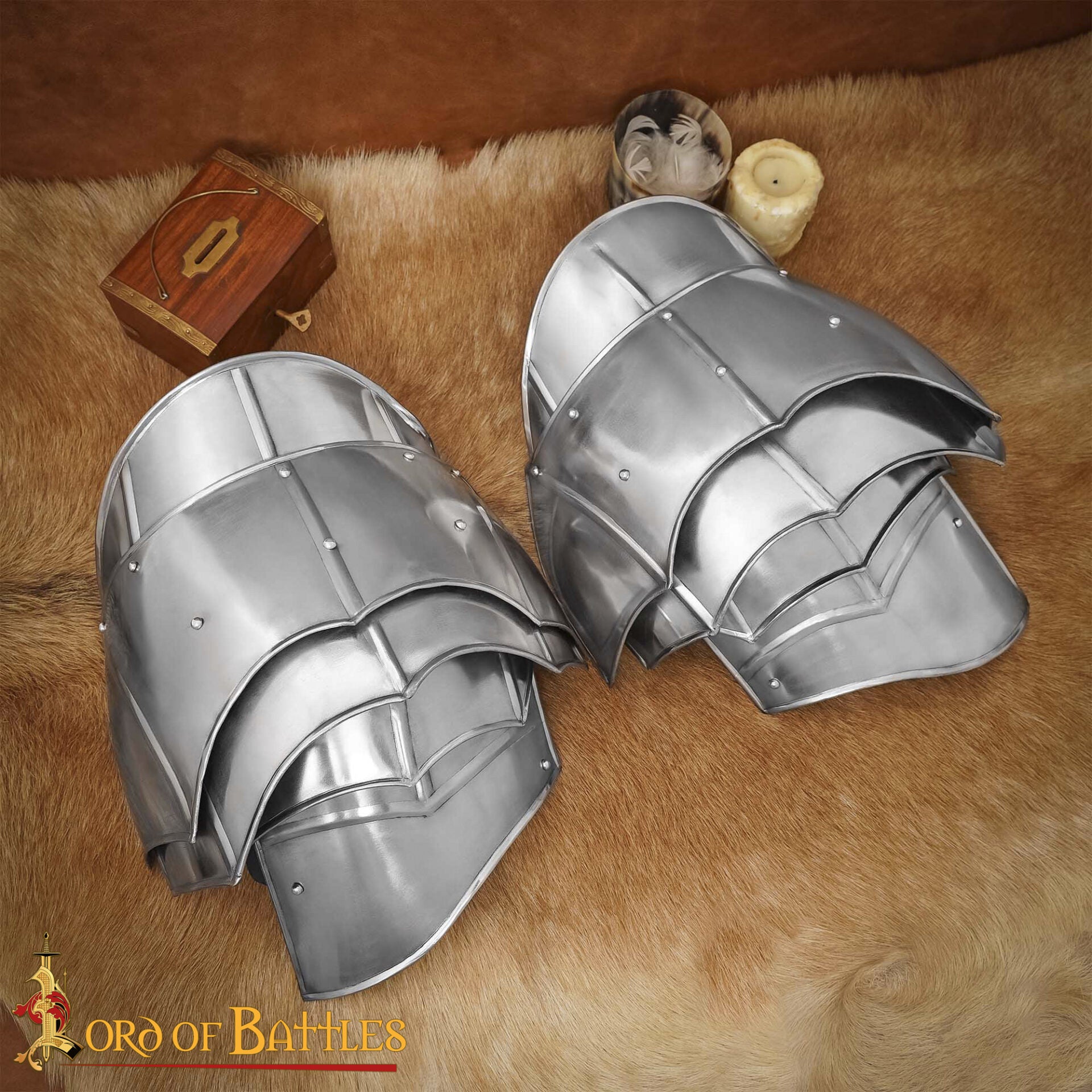 Imagen única de: Pauldrons de Acero de Fantasía Medieval con Rompehojas