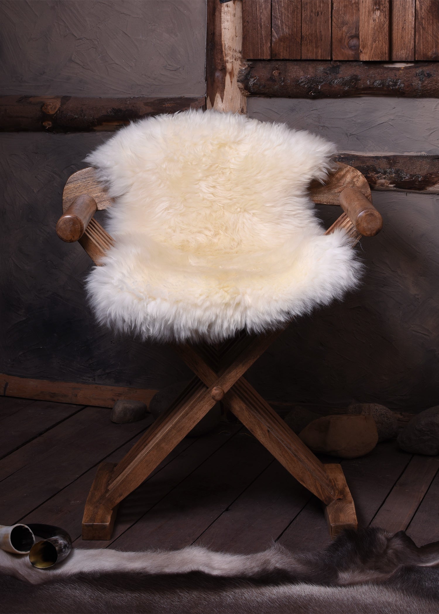 Imagen única de: Silla Medieval De Tijera Con Respaldo