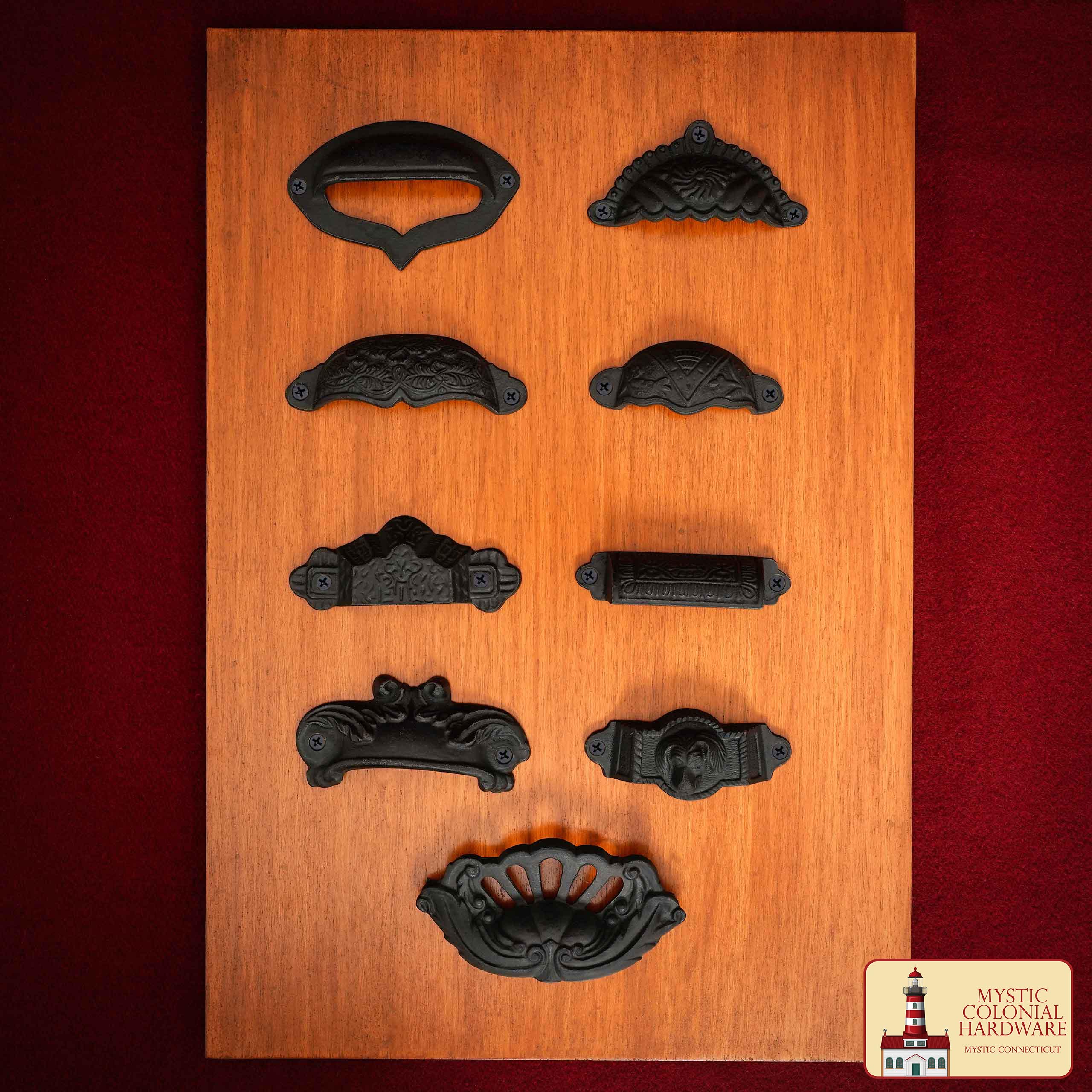 Imagen única de: Tiradores Rústicos de Hierro Fundido para Cajones Tiradores para Armarios: Ideal para Ambientes Victorianos, Coloniales, Retro, Steampunk, Góticos, Barrocos y Medievales, (9.6x5.4) Cm