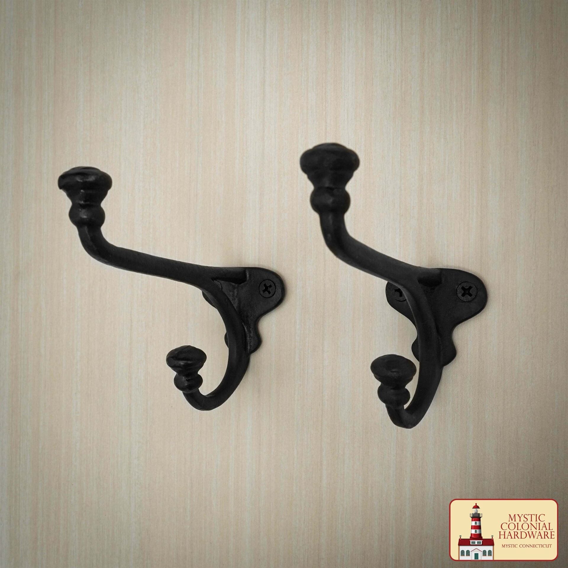 Imagen única de: Ganchos de Pared Rústicos de Hierro Fundido, Ganchos Utilitarios Retro Resistentes para Colgar Abrigos, Bolsos, Toallas, Batas, Sombreros y Más, Paquete de 2, Negro