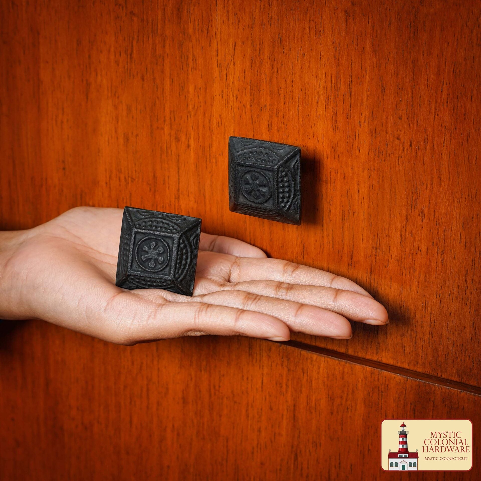Imagen única de: Forjado a Mano de Hierro Tirador del Gabinete Antiguo Rústico Perillas para el Gabinete de Cocina Cajón Tire de las Manijas con el Hardware