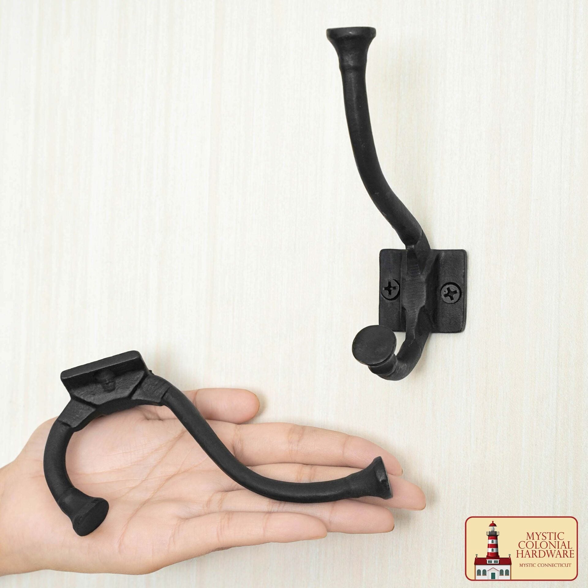 Imagen única de: Ganchos de Pared Rústicos de Hierro Fundido, Ganchos Utilitarios Retro Resistentes para Colgar Abrigos, Bolsos, Toallas, Batas, Sombreros y Más, Paquete de 2, Negro