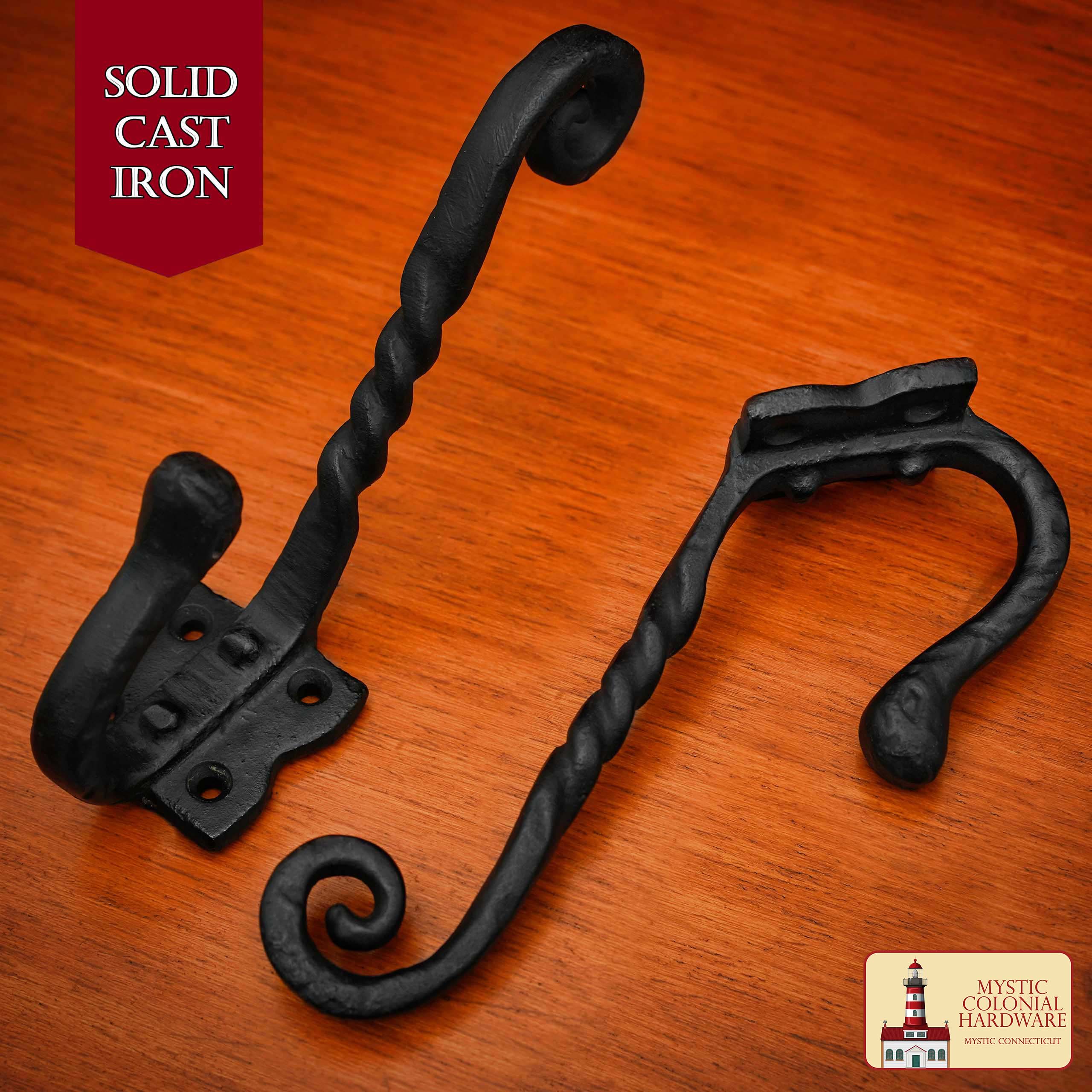 Imagen única de: Ganchos de Pared Rústicos de Hierro Forjado a Mano: Ideal para Ambientes Victorianos, Coloniales, Retro, Steampunk, Góticos y Barrocos (11x12) Cm